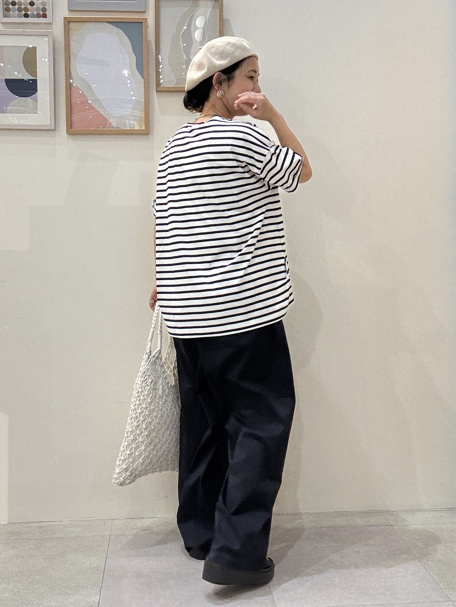 たけぴさんの「SHOO･LA･RUE｜【ひんやり/S-LL】インせず決まる フロントタックデザインTシャツ」を使ったコーディネート