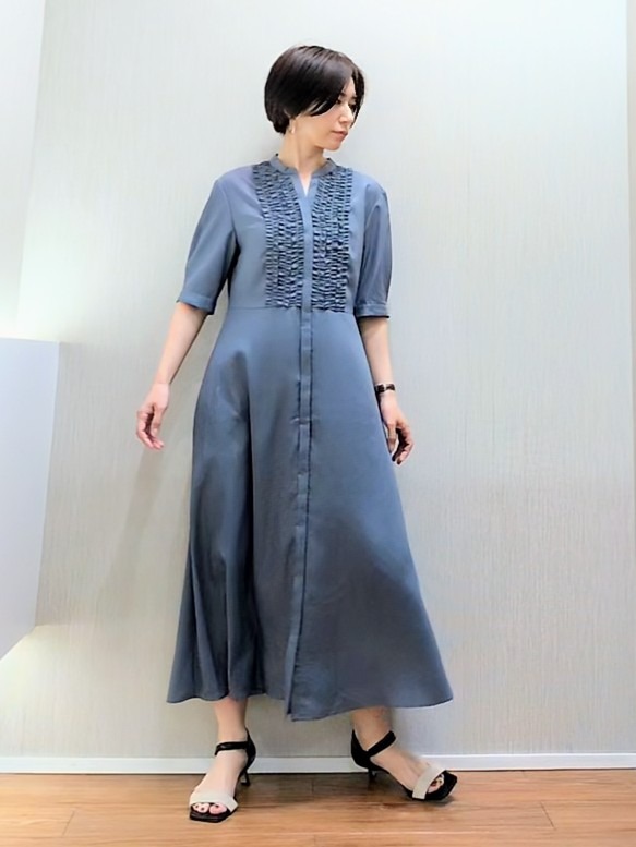 ミズタさんの「UNTITLED｜【1枚で着映え】フロントフリルワンピース」を使ったコーディネート