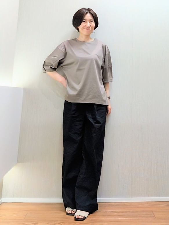 ミズタさんの「UNTITLED｜【汗染み防止/接触冷感】ランタンスリーブプルオーバー」を使ったコーディネート