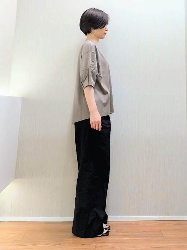 ミズタさんの「UNTITLED｜【汗染み防止/接触冷感】ランタンスリーブプルオーバー」を使ったコーディネート