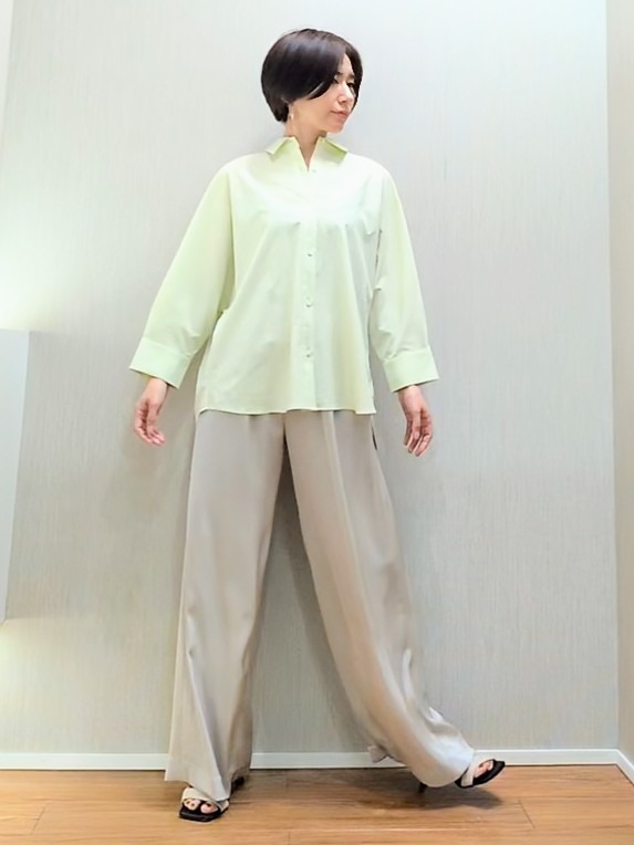 ミズタさんの「UNTITLED｜【接触冷感/吸水速乾/UVカット】ドルマンスリーブシャツ」を使ったコーディネート