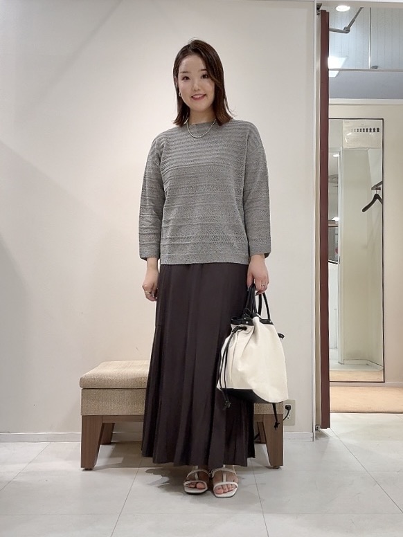 YUIさんの「UNTITLED｜メッシュ柄ボーダーニット」を使ったコーディネート