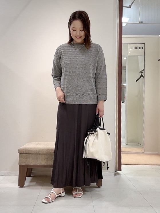YUIさんの「UNTITLED｜メッシュ柄ボーダーニット」を使ったコーディネート