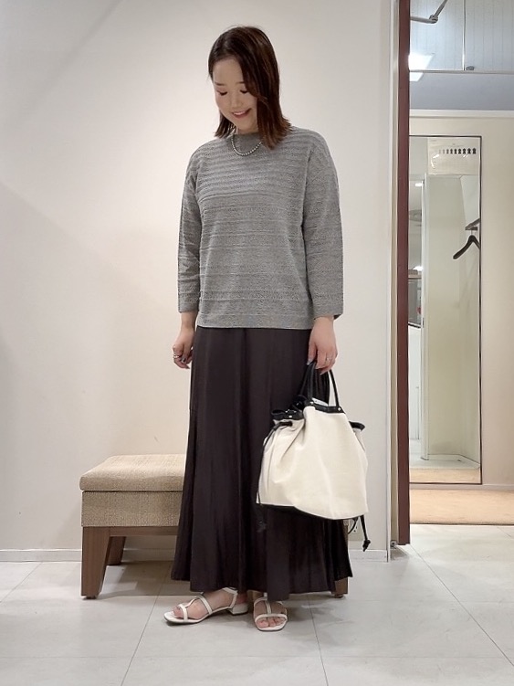 YUIさんの「UNTITLED｜メッシュ柄ボーダーニット」を使ったコーディネート