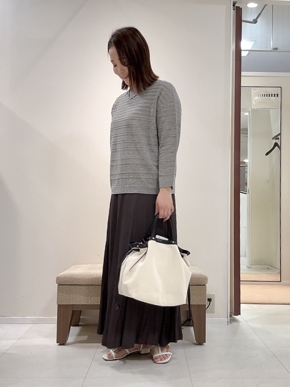 YUIさんの「UNTITLED｜メッシュ柄ボーダーニット」を使ったコーディネート