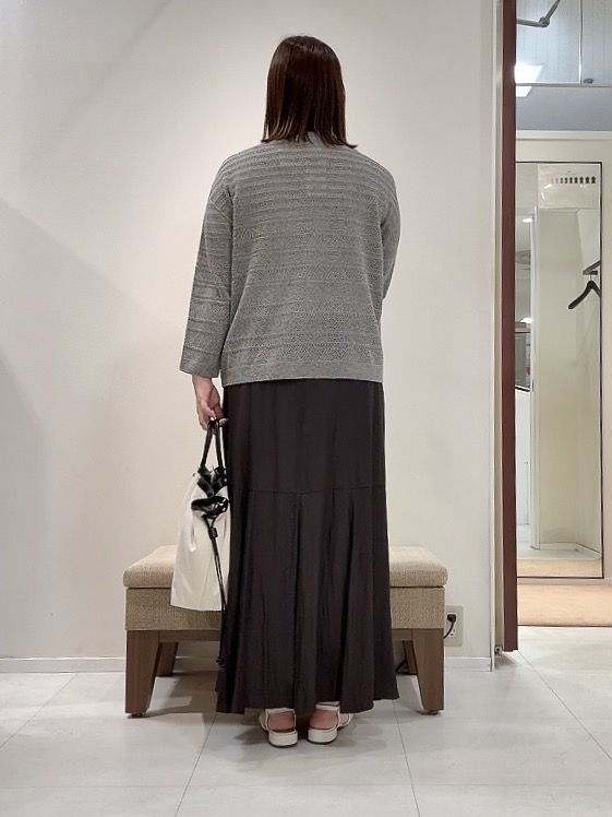 YUIさんの「UNTITLED｜メッシュ柄ボーダーニット」を使ったコーディネート