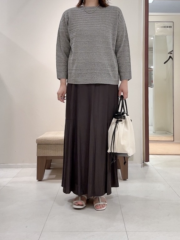 YUIさんの「UNTITLED｜メッシュ柄ボーダーニット」を使ったコーディネート