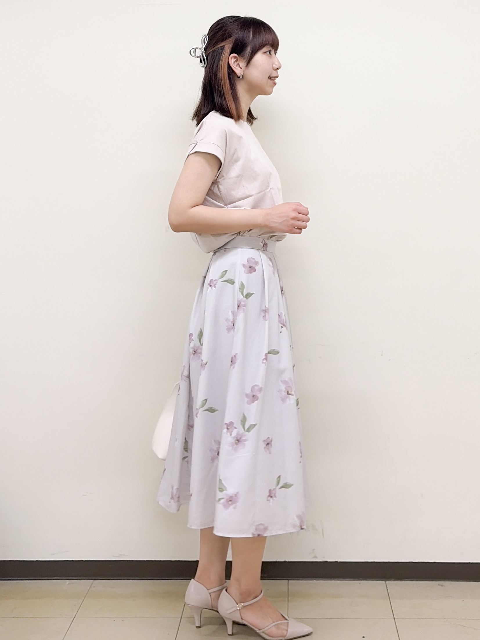 yurinaさんの「index｜【接触冷感／UV】ワンポイント刺繍Tシャツ《7col／XS~3L／洗濯機OK》」を使ったコーディネート