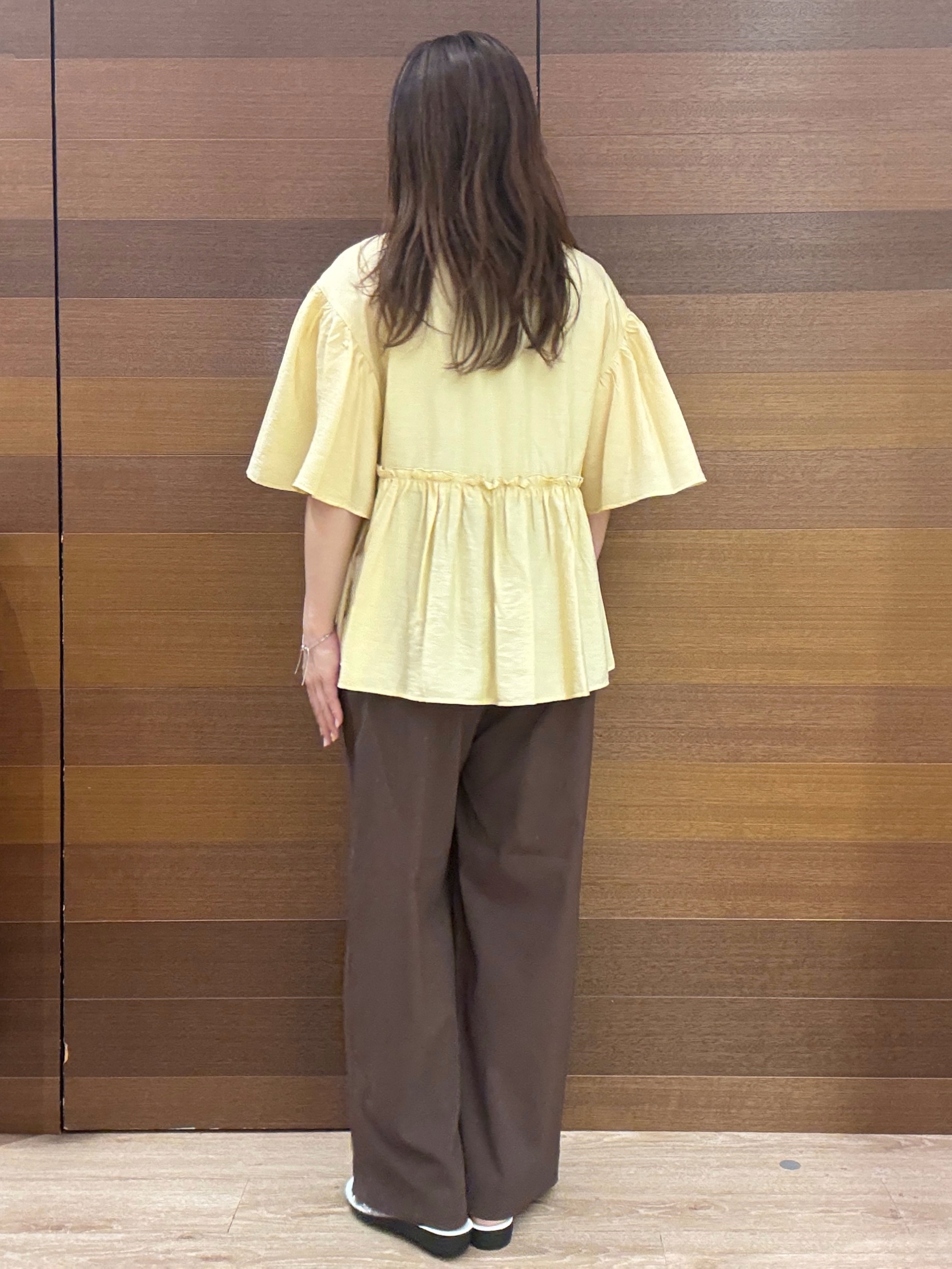 maichiさんの「OPAQUE.CLIP｜アシンメトリーペプラムブラウス【洗濯機OK】」を使ったコーディネート