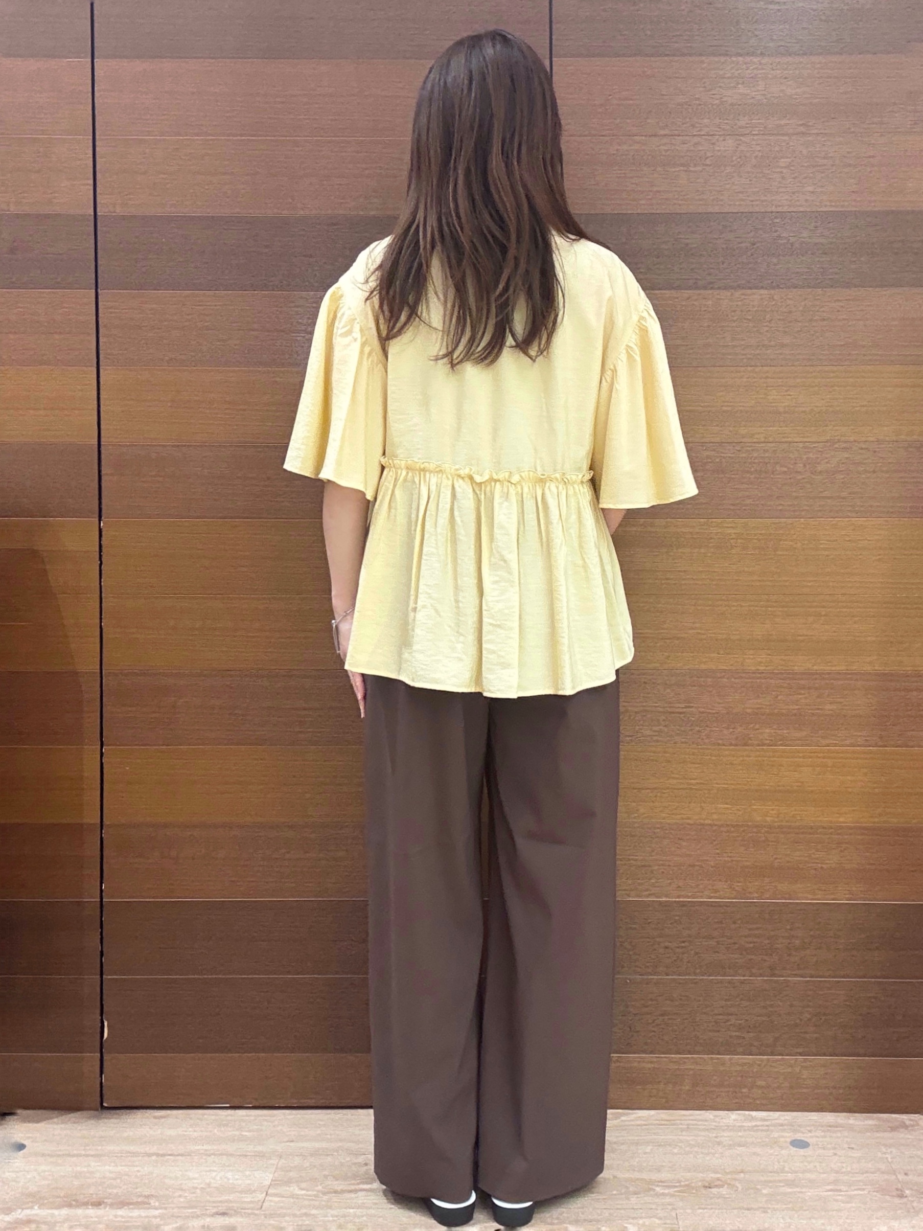 maichiさんの「OPAQUE.CLIP｜アシンメトリーペプラムブラウス【洗濯機OK】」を使ったコーディネート