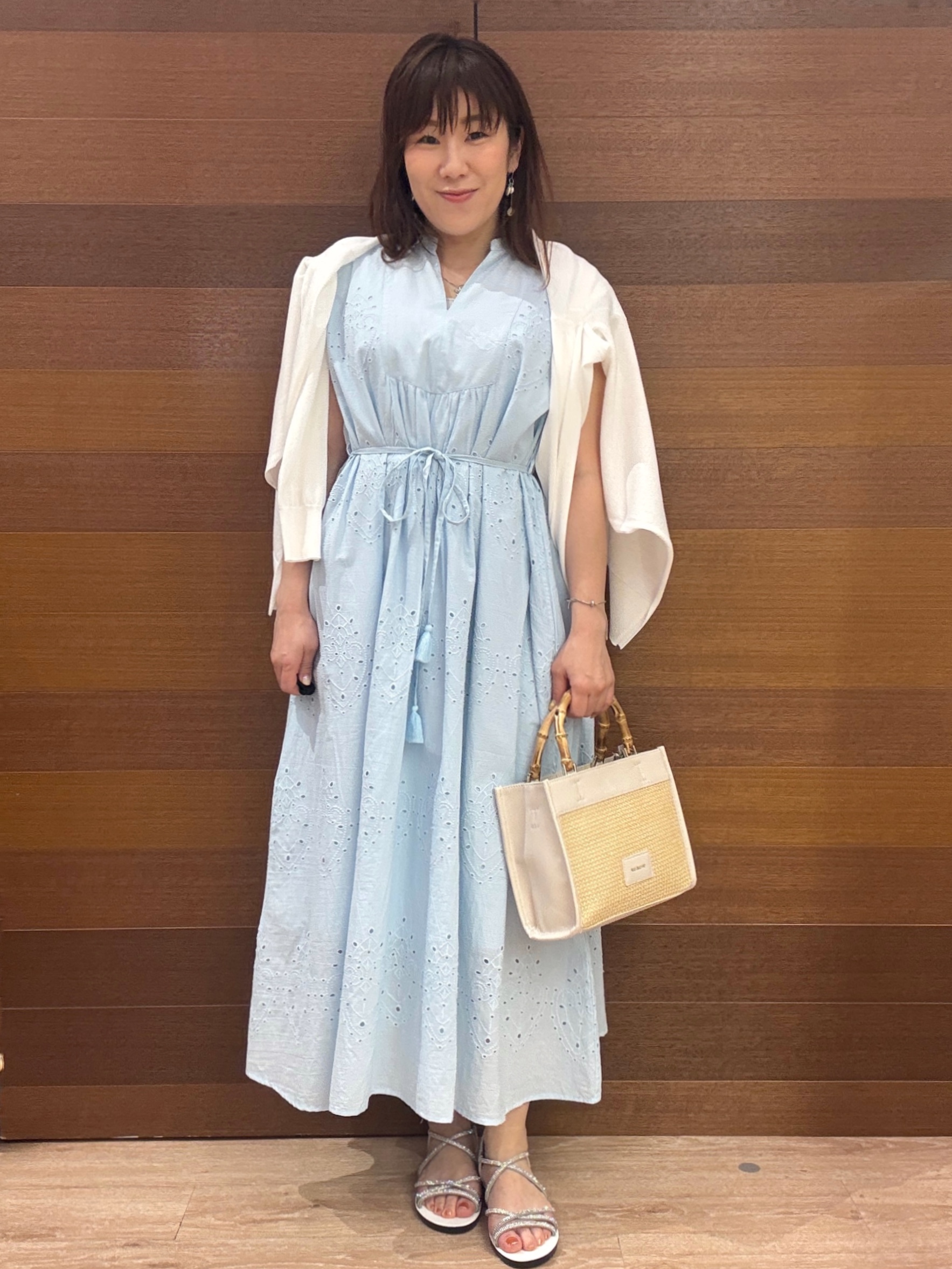 maichiさんの「OPAQUE.CLIP｜アイレットレース刺繍ワンピース【洗える】」を使ったコーディネート