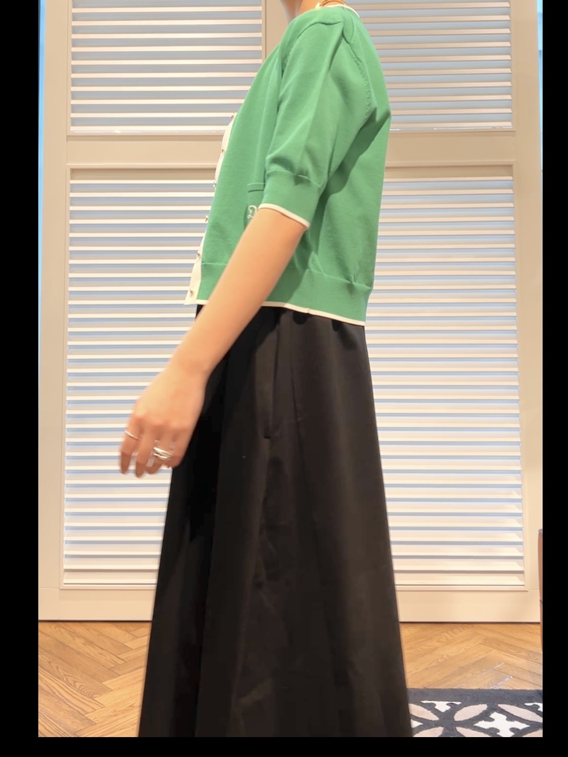 OCHIAIさんの「DRESSTERIOR｜【otonaMUSE5月号掲載/UVカット/ウォッシャブル】クールタッチ コンビ カーディガン」を使ったコーディネート