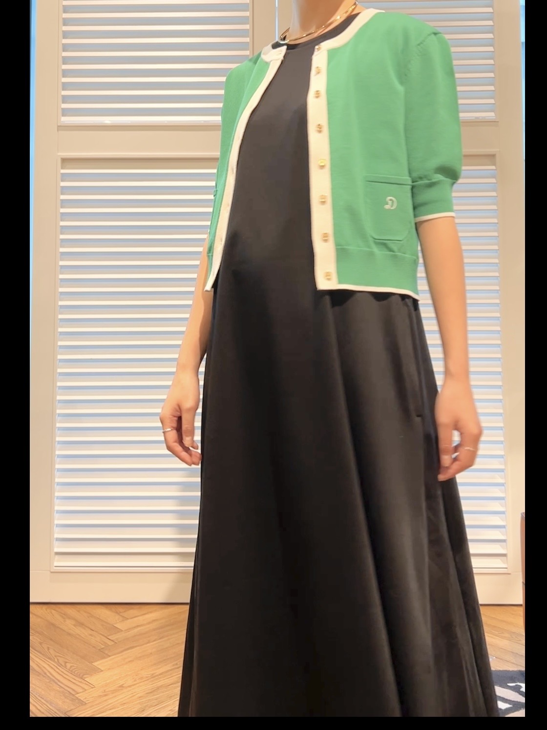 OCHIAIさんの「DRESSTERIOR｜【otonaMUSE5月号掲載/UVカット/ウォッシャブル】クールタッチ コンビ カーディガン」を使ったコーディネート
