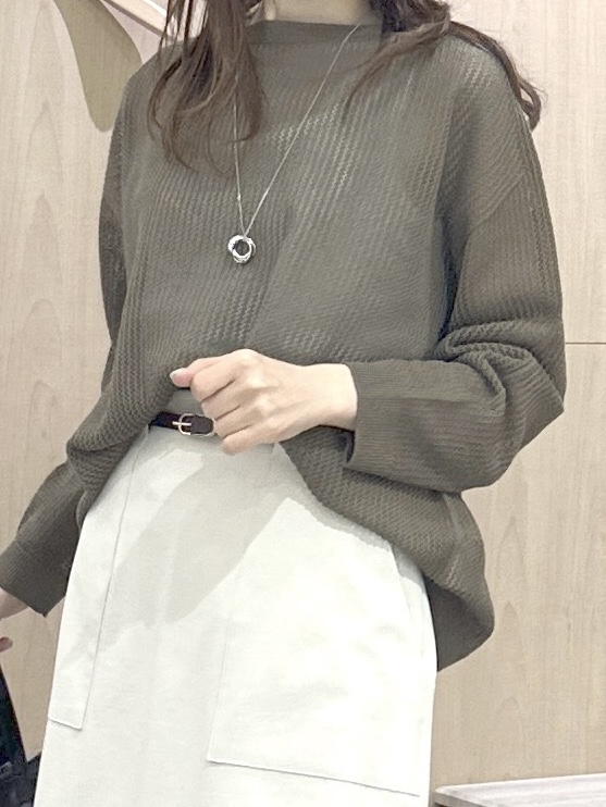 Miwaさんの「UNTITLED｜シアーメッシュニット」を使ったコーディネート
