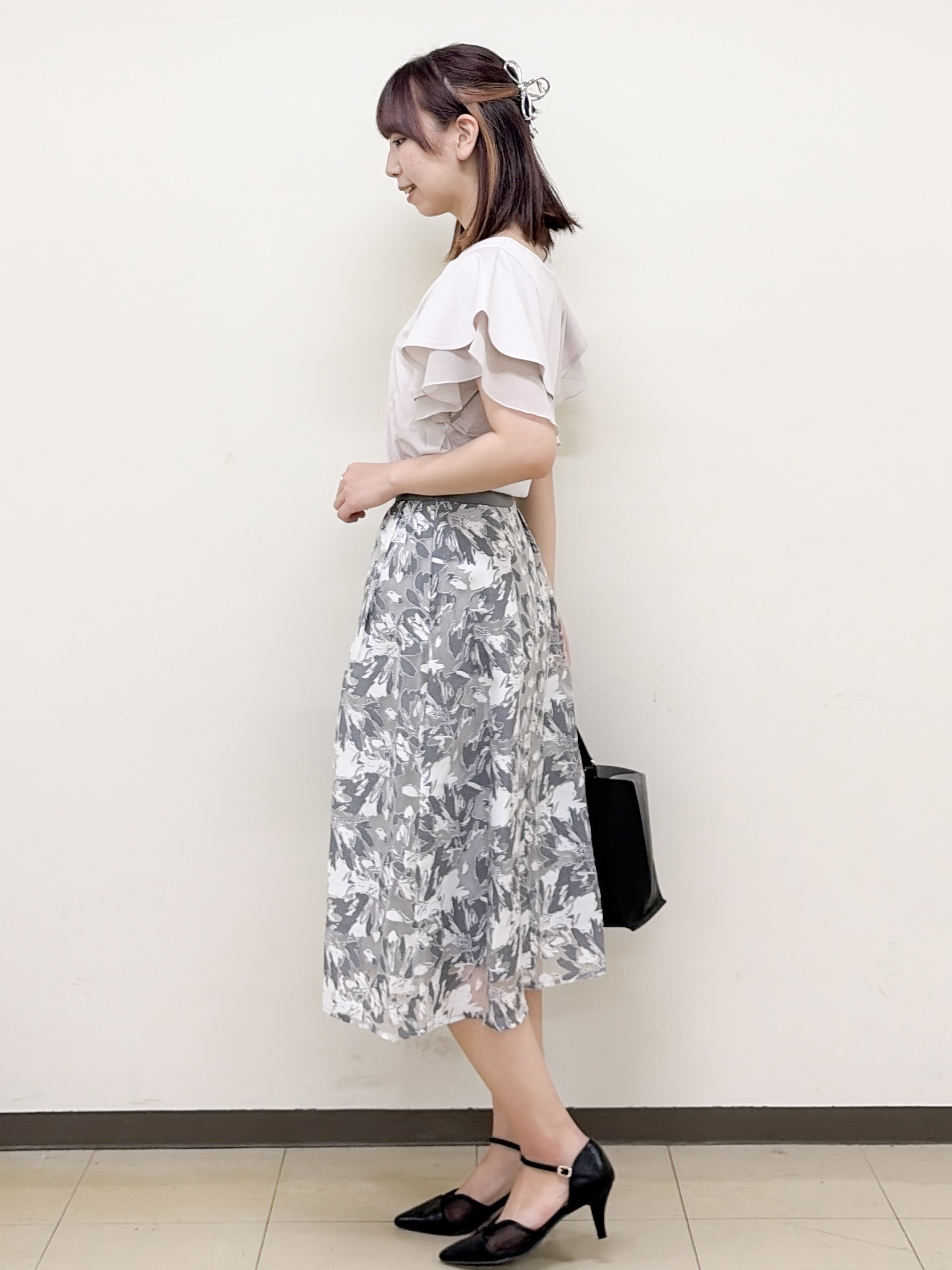 yurinaさんの「index｜【接触冷感／UVケア】シフォンフリルドッキングトップス《洗濯機OK》」を使ったコーディネート