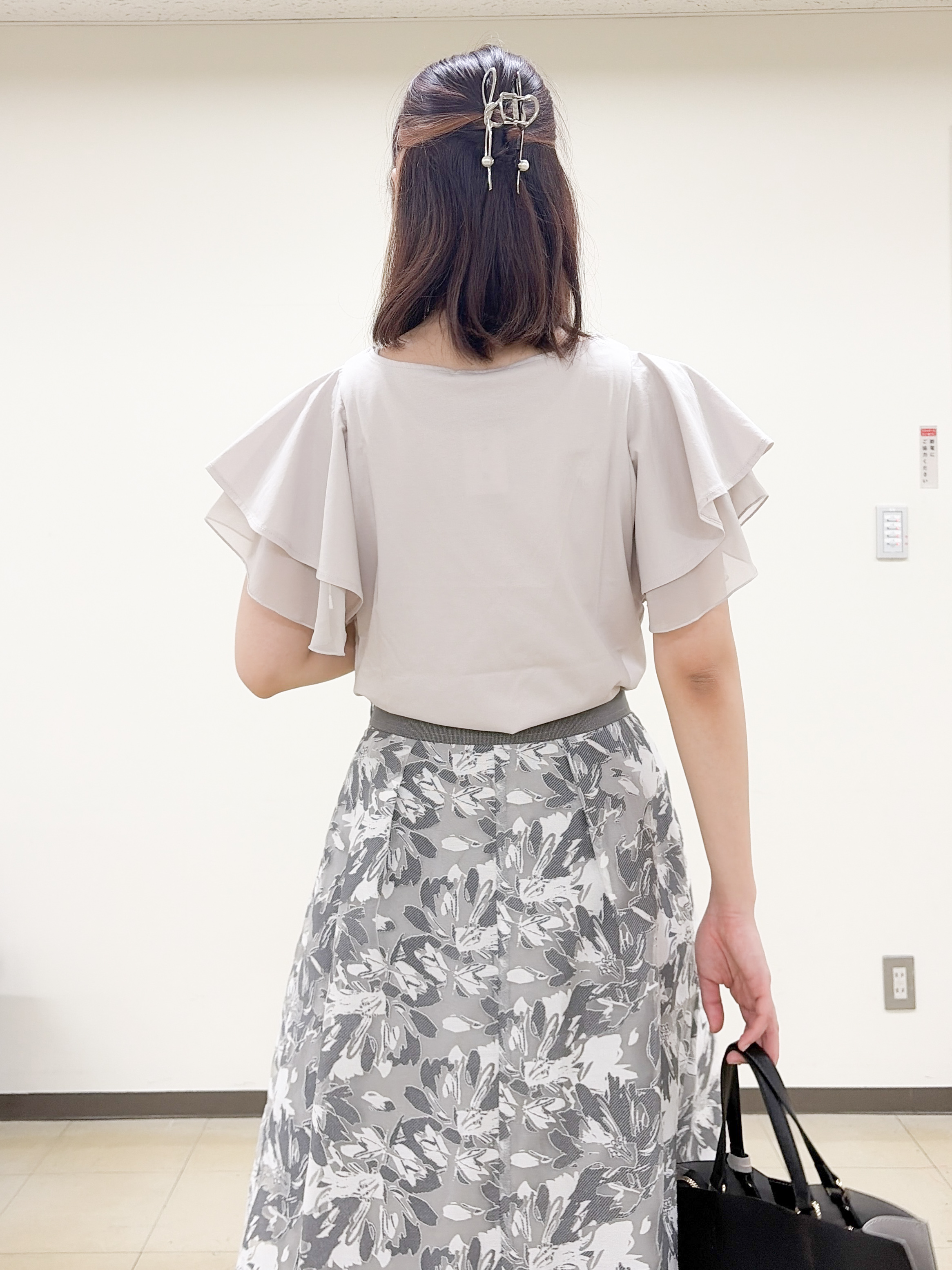 yurinaさんの「index｜【接触冷感／UVケア】シフォンフリルドッキングトップス《洗濯機OK》」を使ったコーディネート