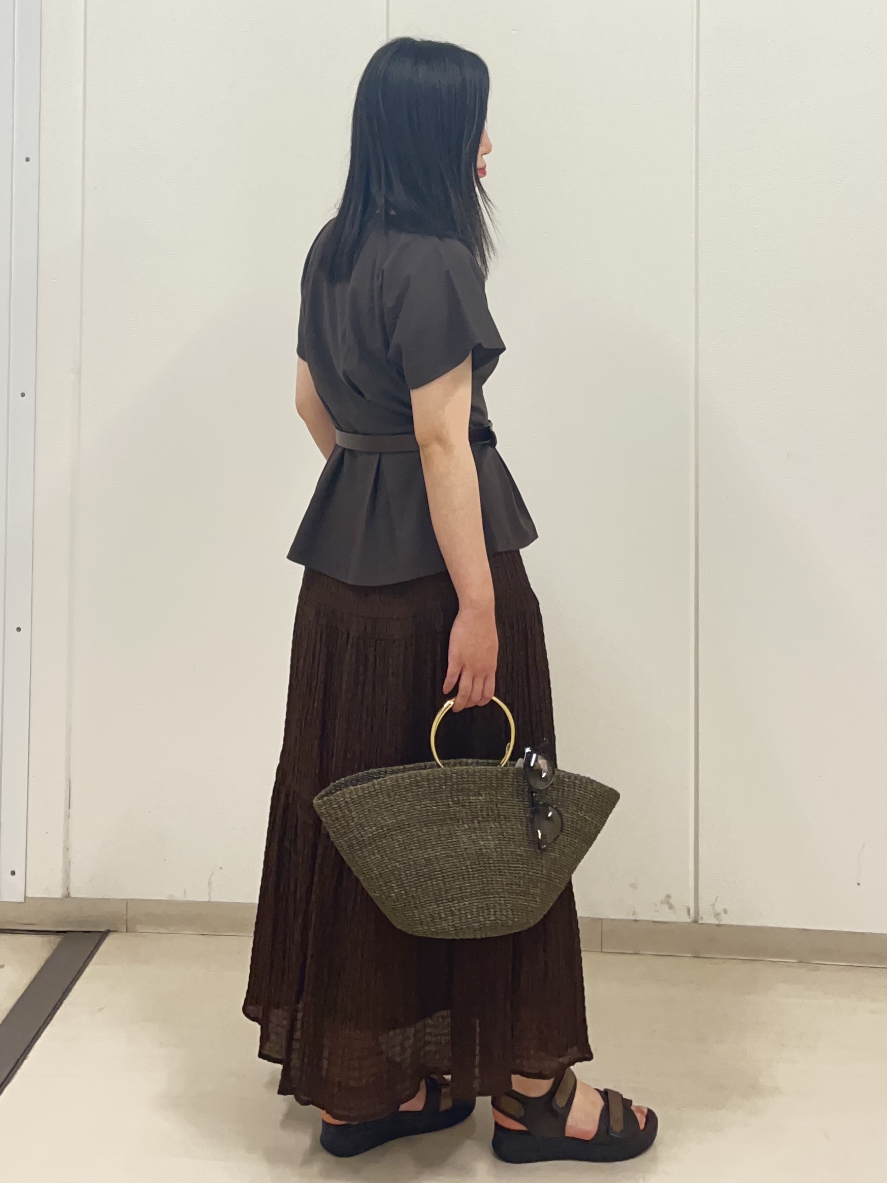 Rihoさんの「Reflect｜【UVカット／接触冷感／吸水速乾】タックデザインフレアトップス」を使ったコーディネート