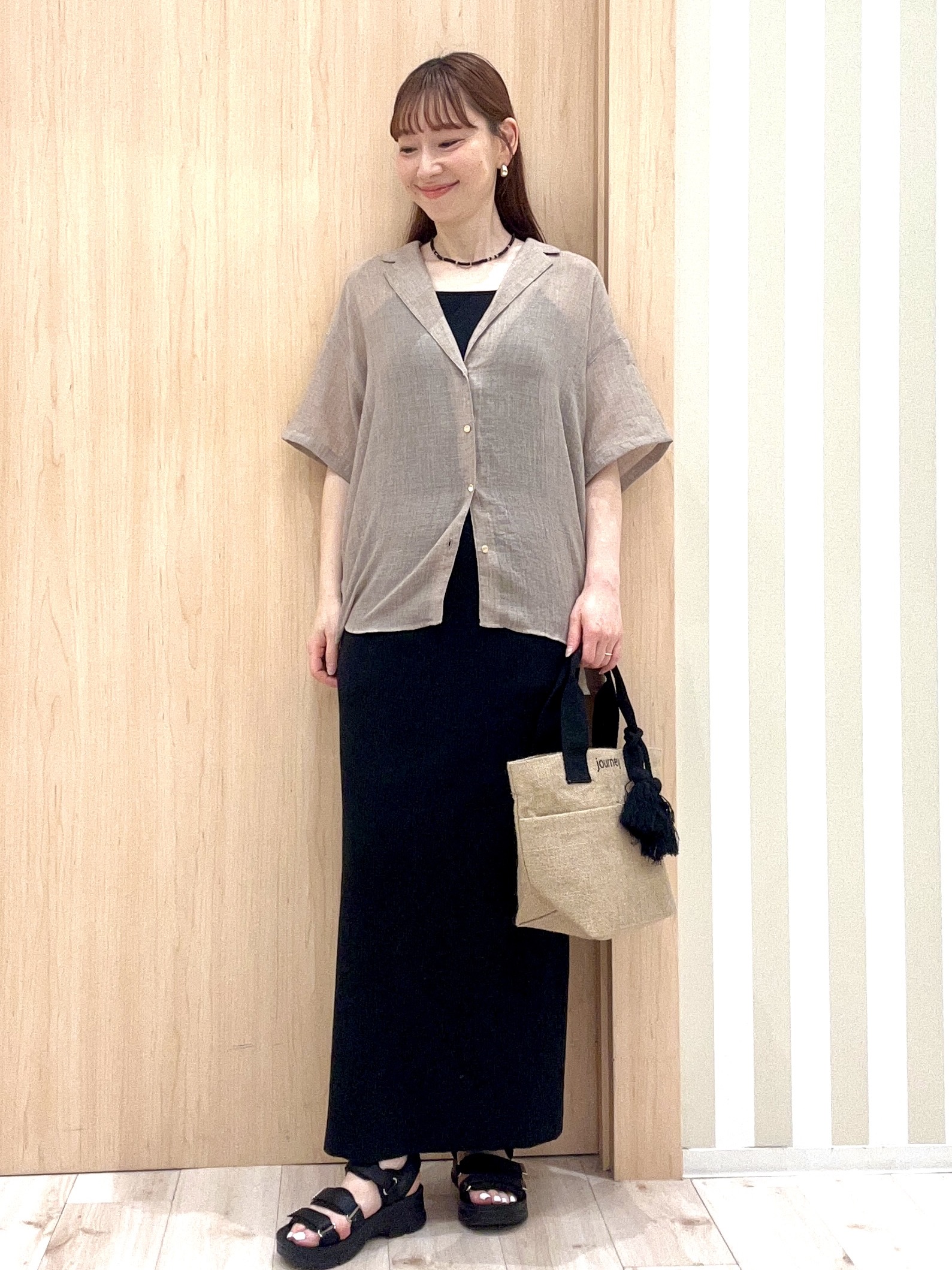 ririさんの「SHOO･LA･RUE｜【S-LL】ナチュラルに決まる 半袖シアーシャツジャケット」を使ったコーディネート