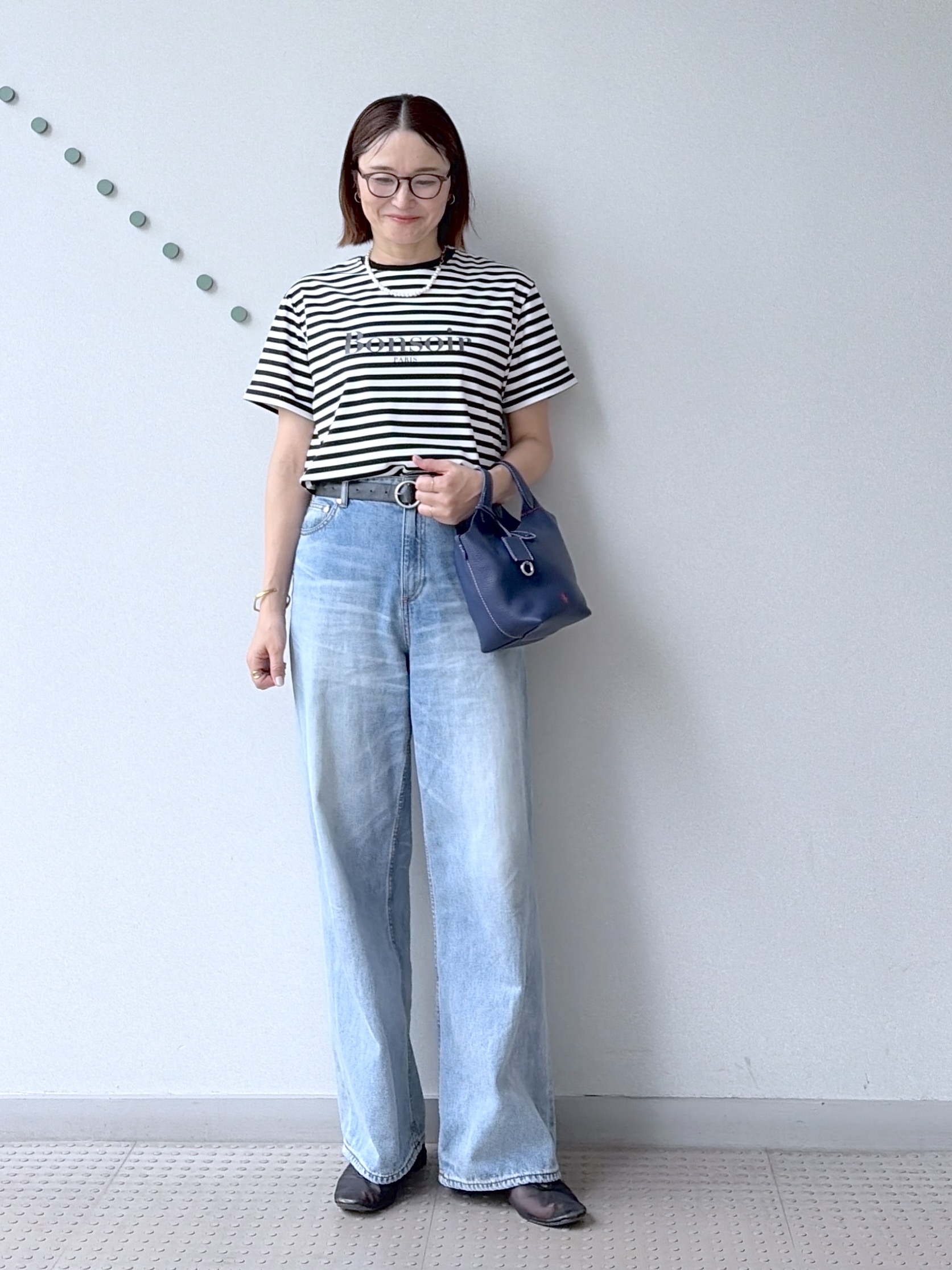 yoshikadoさんの「DRESSTERIOR｜【接触冷感／抗菌防臭／消臭】アイスクリアコットンBonsoirロゴボーダーTシャツ」を使ったコーディネート