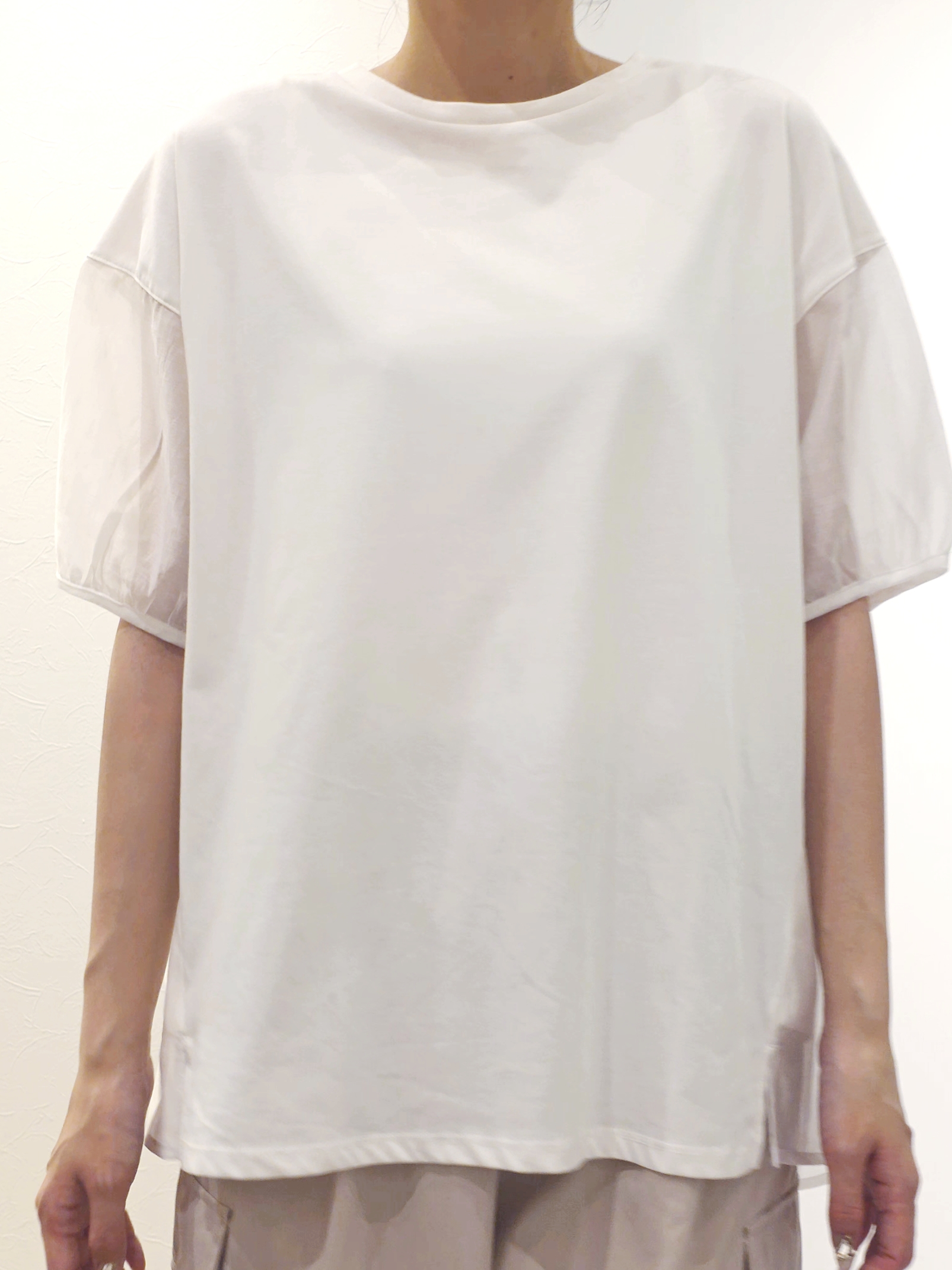 ケイさんの「grove｜【貴島明日香さん着用/UVカット】体型カバー叶う、バックプリーツTシャツ」を使ったコーディネート