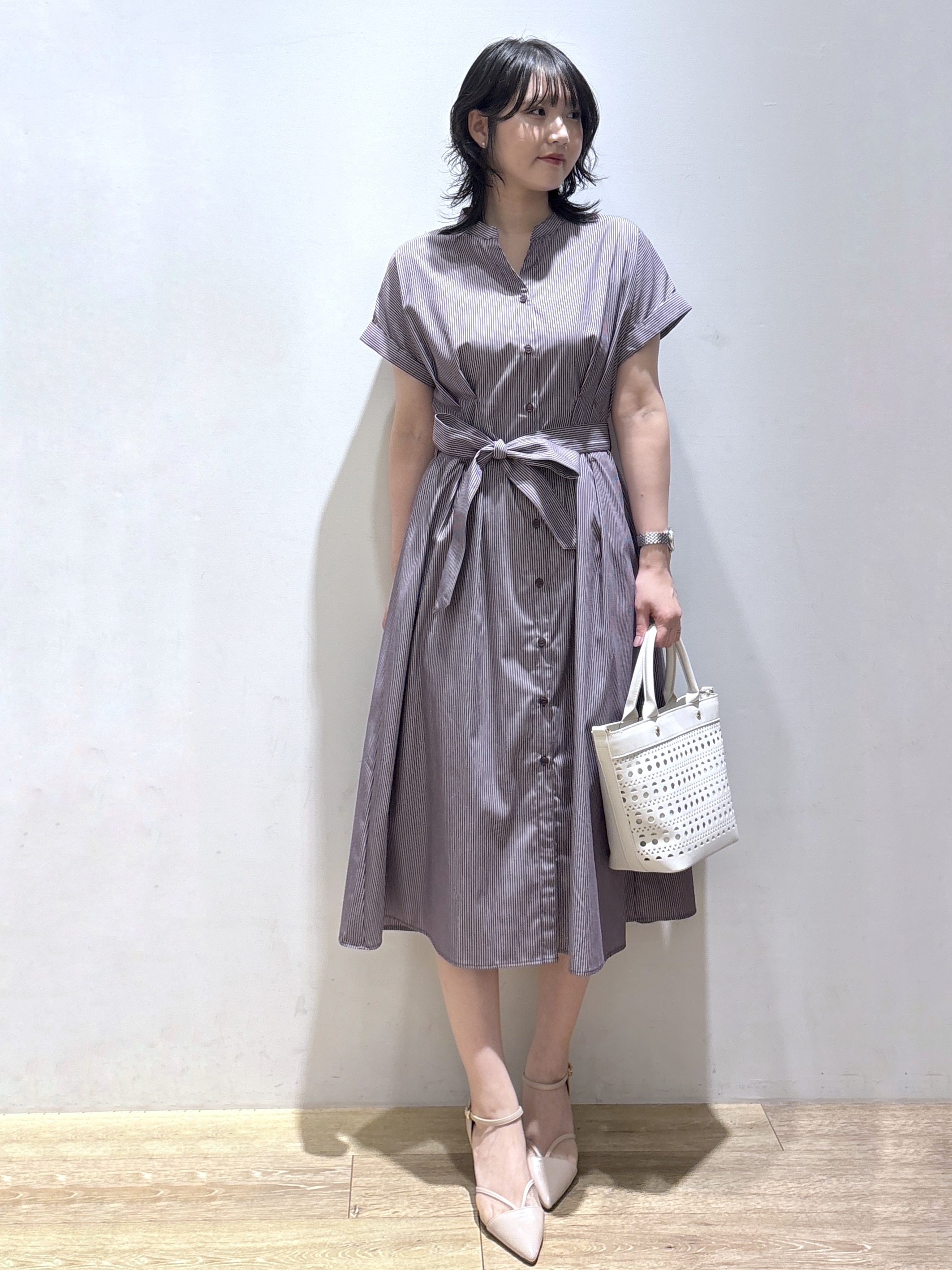 mizukiさんの「index｜【接触冷感／UV】ストライプタックシャツワンピース《洗濯機OK》」を使ったコーディネート
