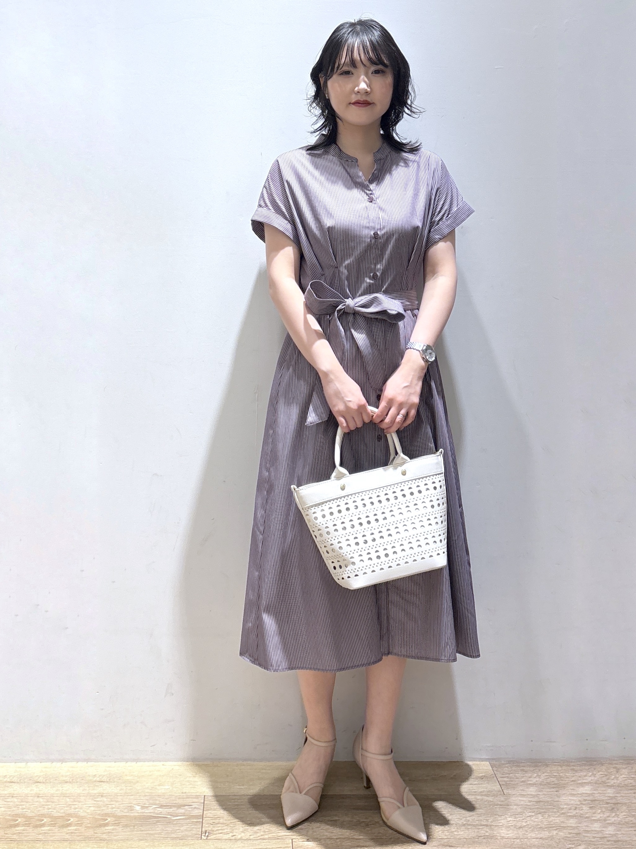 mizukiさんの「index｜【接触冷感／UV】ストライプタックシャツワンピース《洗濯機OK》」を使ったコーディネート