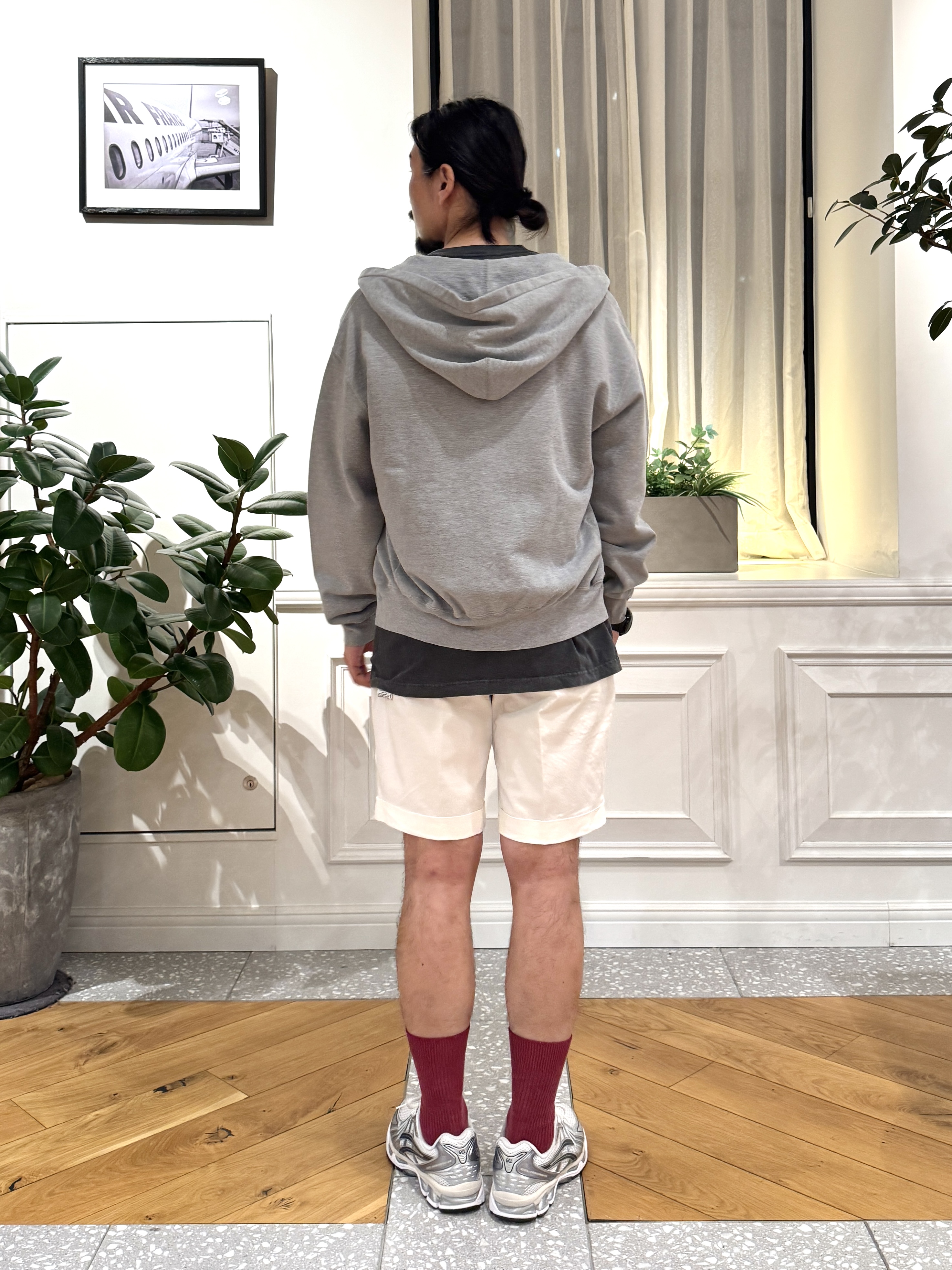 kawarataniさんの「DRESSTERIOR｜REMI RELIEF（レミレリーフ）SP加工裏毛ZIPパーカ New Fit」を使ったコーディネート