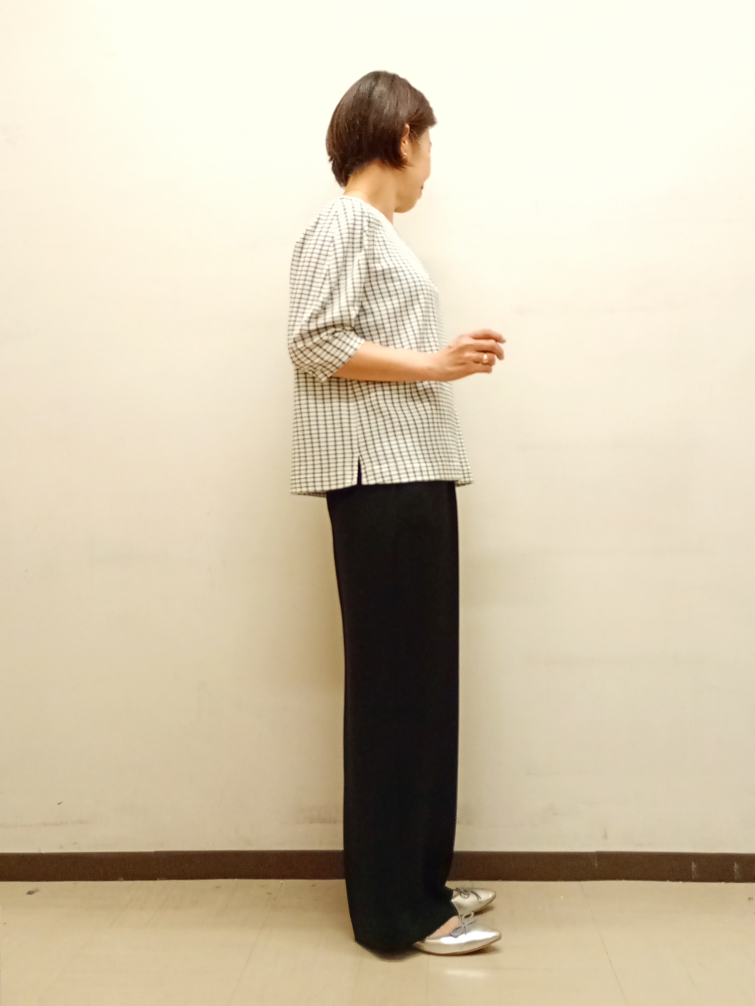 Kさんの「INDIVI｜【洗える／UVケア／SETUP可】着る日傘ワイドパンツ」を使ったコーディネート