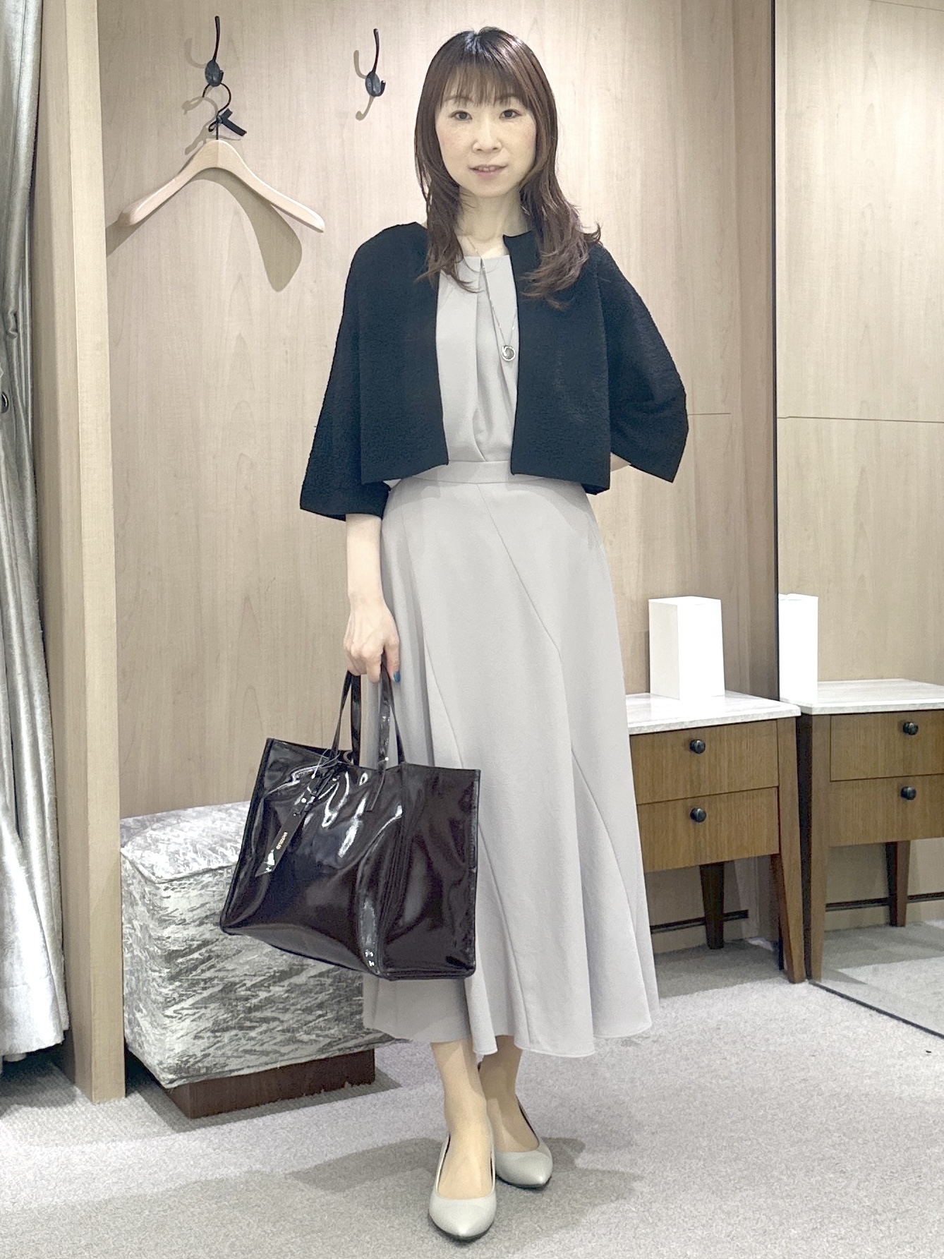 Miwaさんの「UNTITLED｜【前後2WAY/はっ水/セットアップ可】リラクシーフレンチスリーブブラウス」を使ったコーディネート