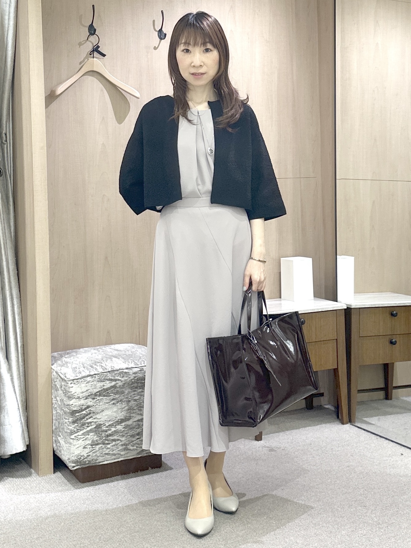 Miwaさんの「UNTITLED｜【前後2WAY/はっ水/セットアップ可】リラクシーフレンチスリーブブラウス」を使ったコーディネート