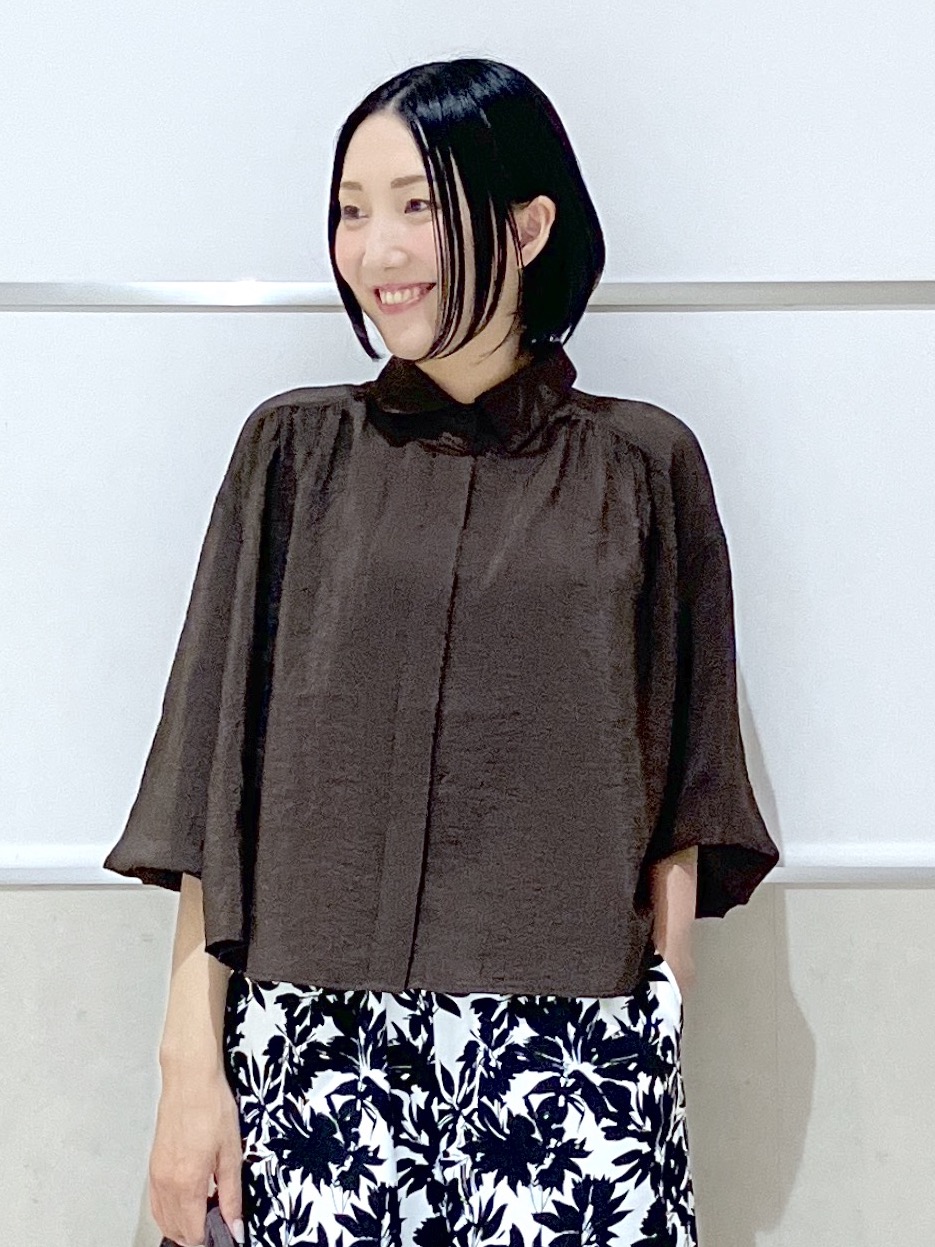 eriko さんの「Dessin｜エアリーシアーブラウス」を使ったコーディネート