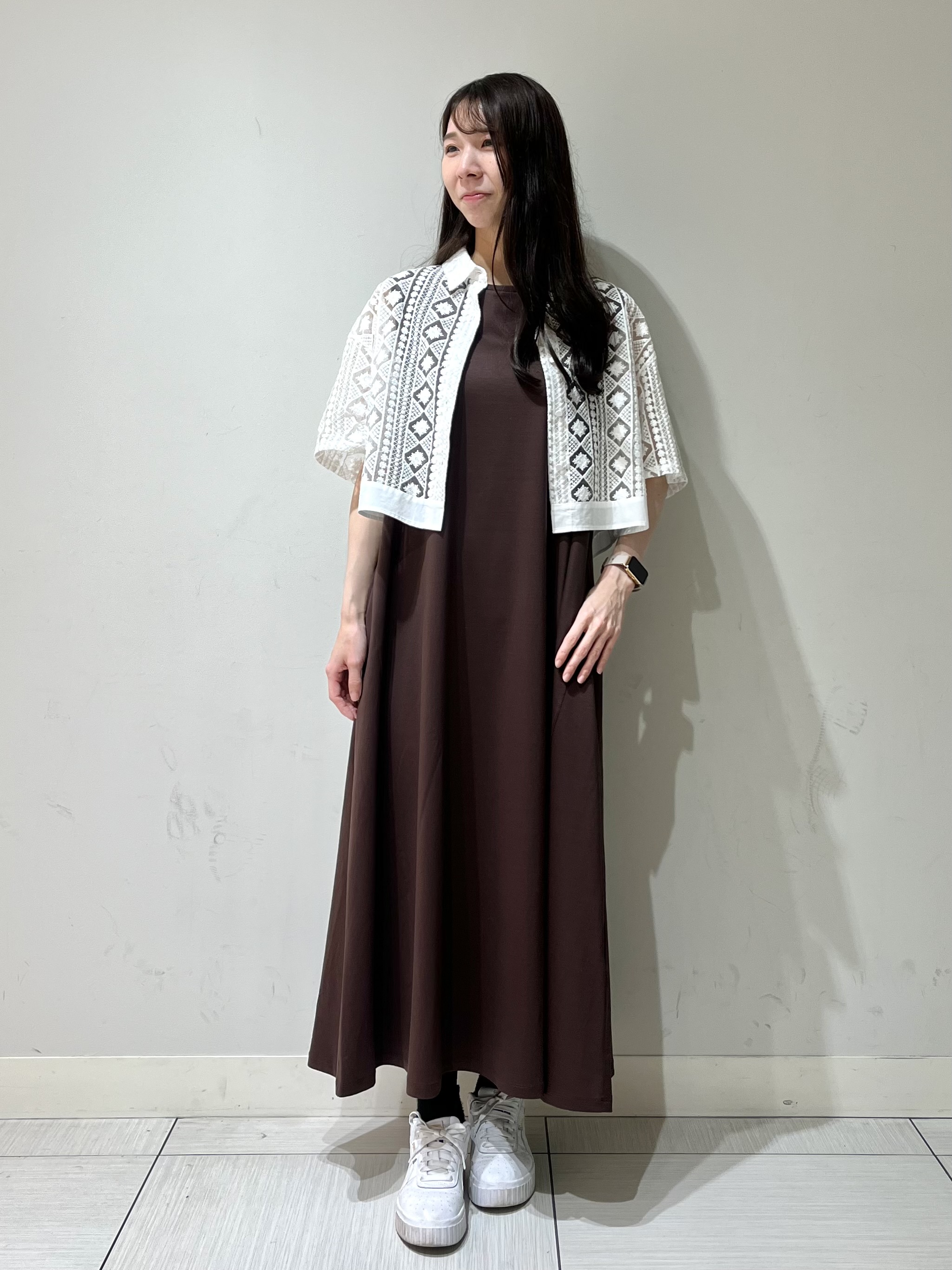ことさんの「DRESSTERIOR｜【着映え/ハーフ袖】ウォッシャブルレース クロップドシャツ」を使ったコーディネート
