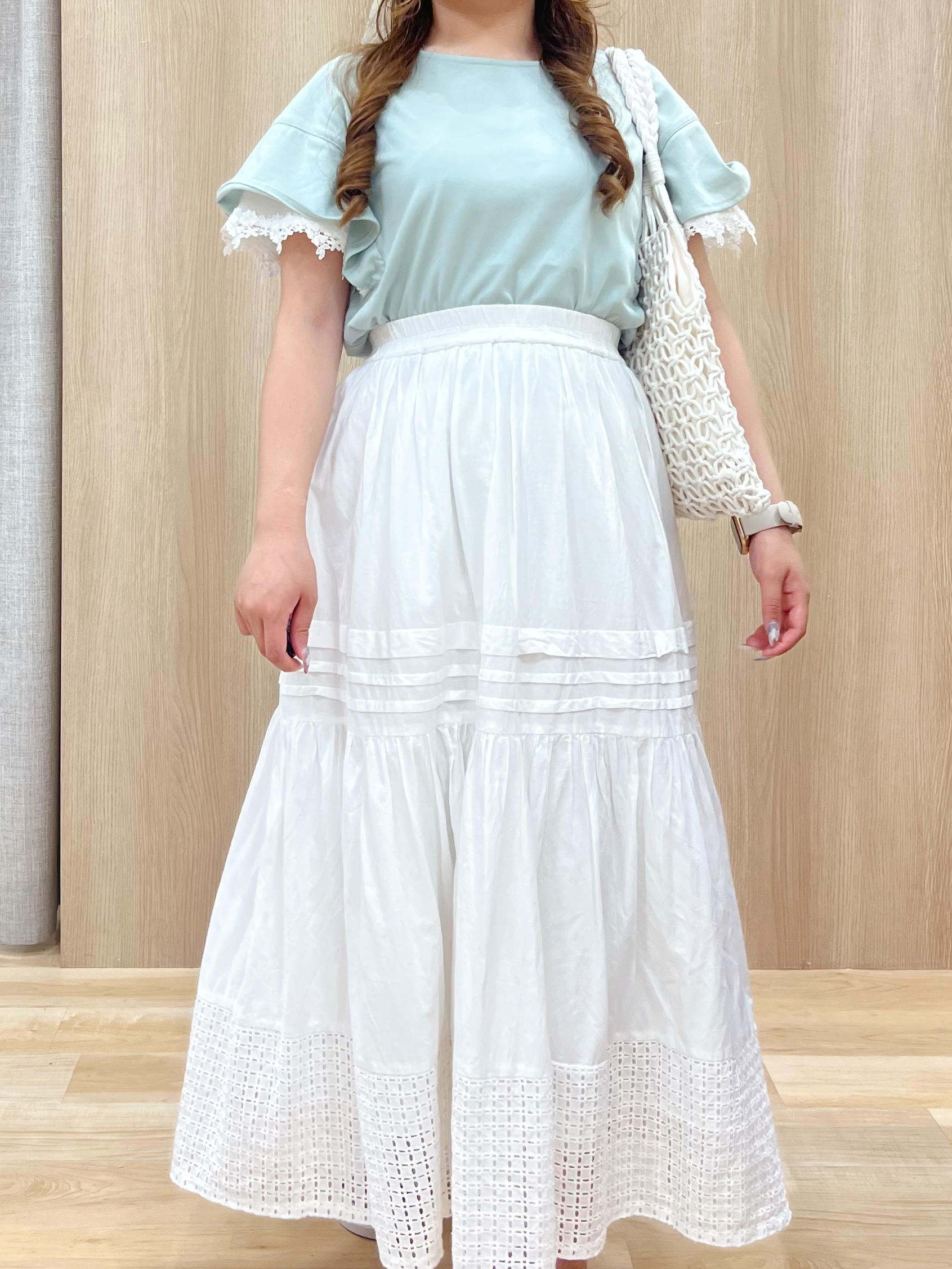 みことさんの「grove｜【二の腕カバー、UV/ひんやり】涼しく華やかに、レースレイヤードスリーブTシャツ」を使ったコーディネート
