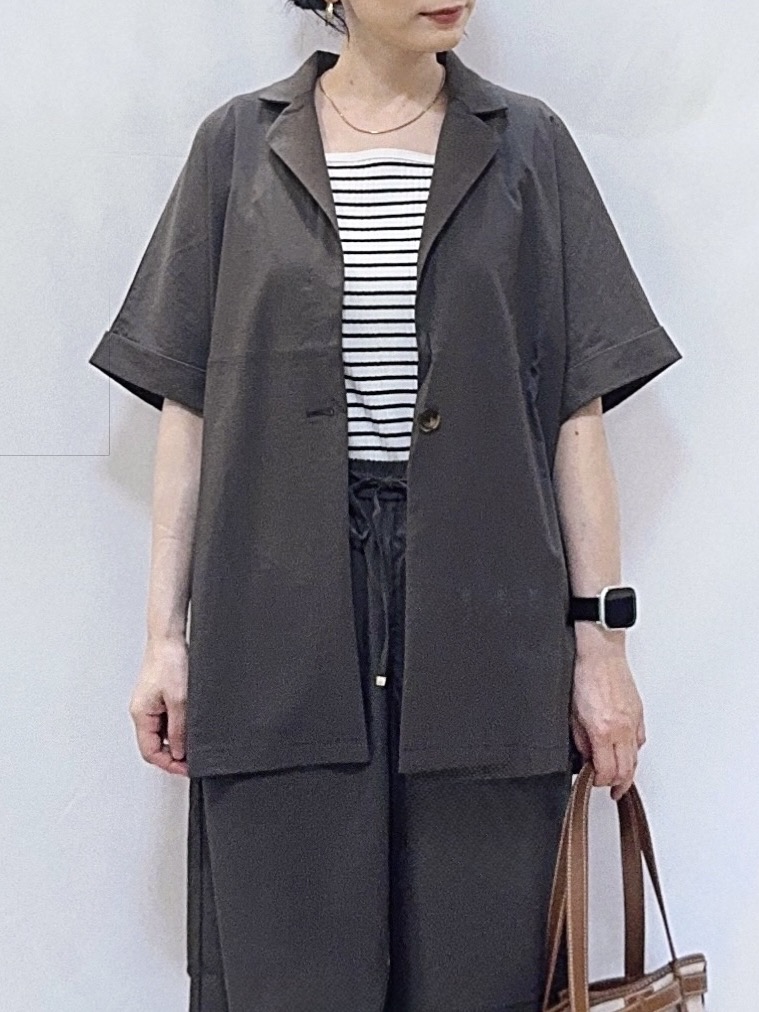 𝐇𝐢𝐫𝐨𝐦𝐢さんの「SHOO･LA･RUE｜【高レビュー/洗濯機可/セットアップ可】軽凛(かろりん) ひんやり半袖ジャケット」を使ったコーディネート