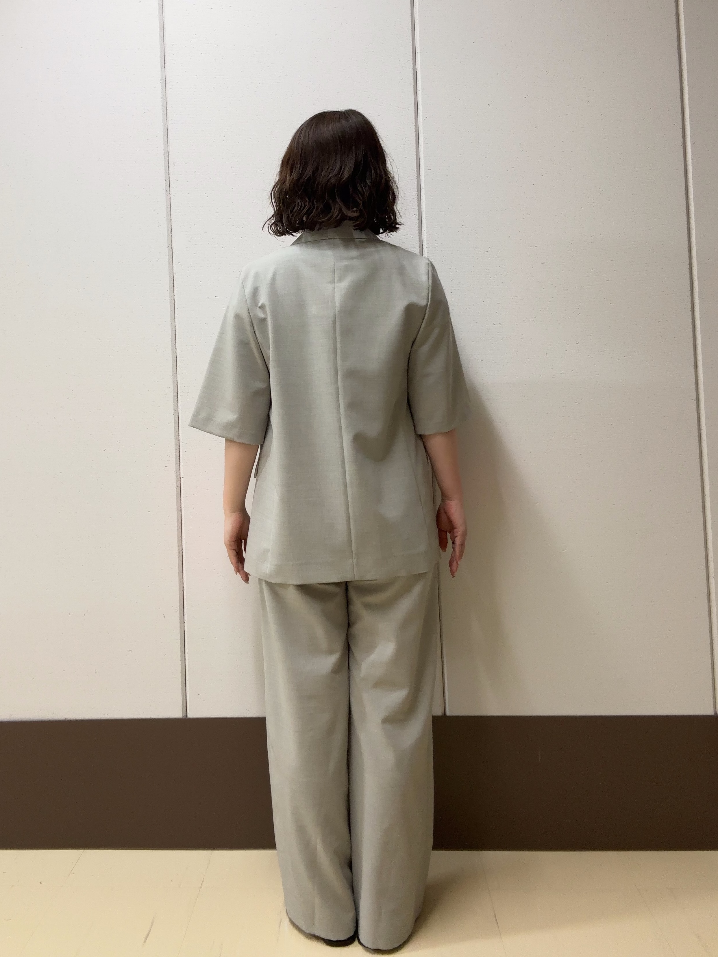 Atsumiさんの「UNTITLED｜【シワになりにくい/セットアップ可/接触冷感】ハーフスリーブジャケット」を使ったコーディネート