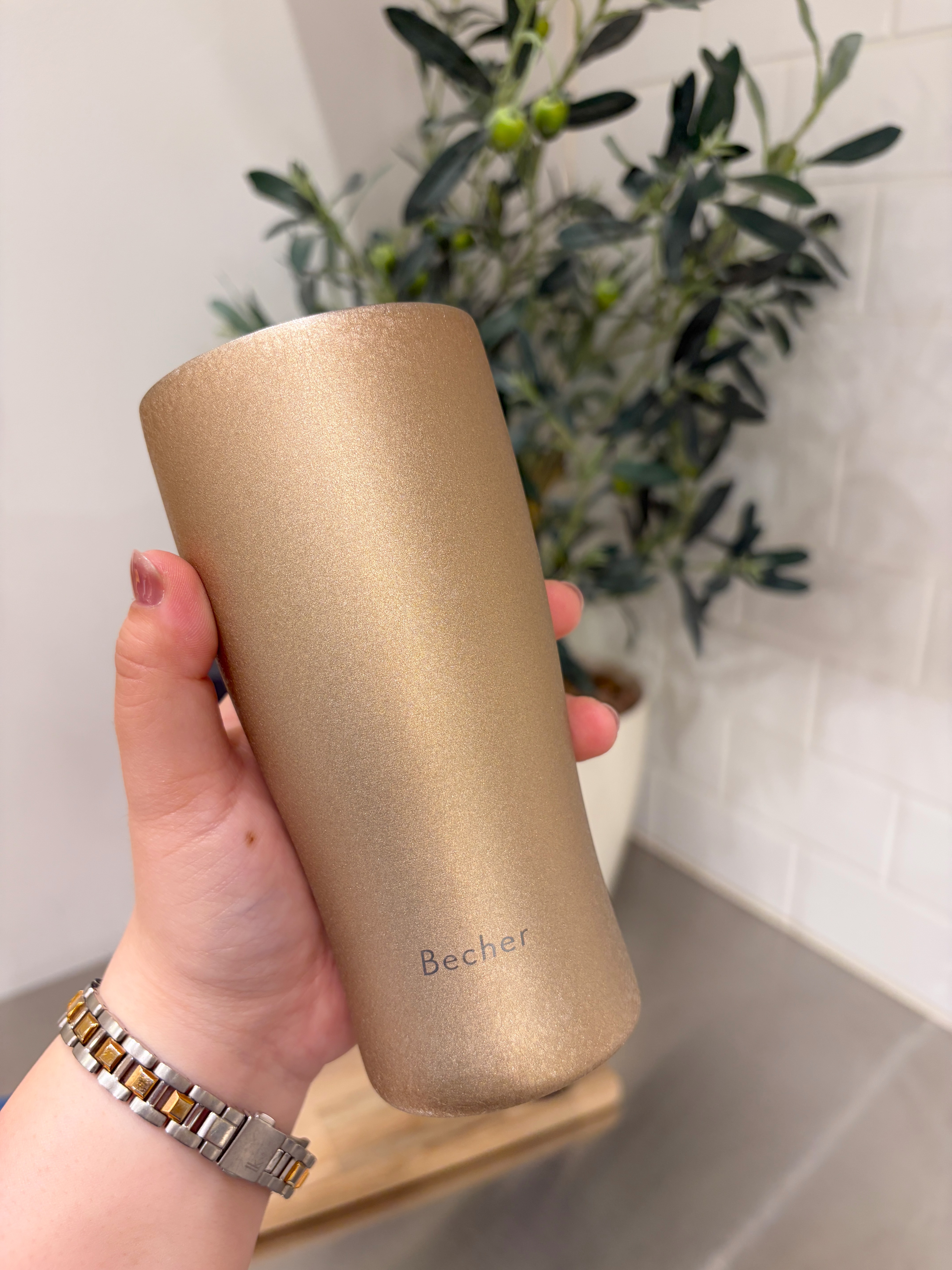 まのちゃんさんの「212 KITCHEN STORE｜セラミックピルスナータンブラー Becher Silver」を使ったコーディネート