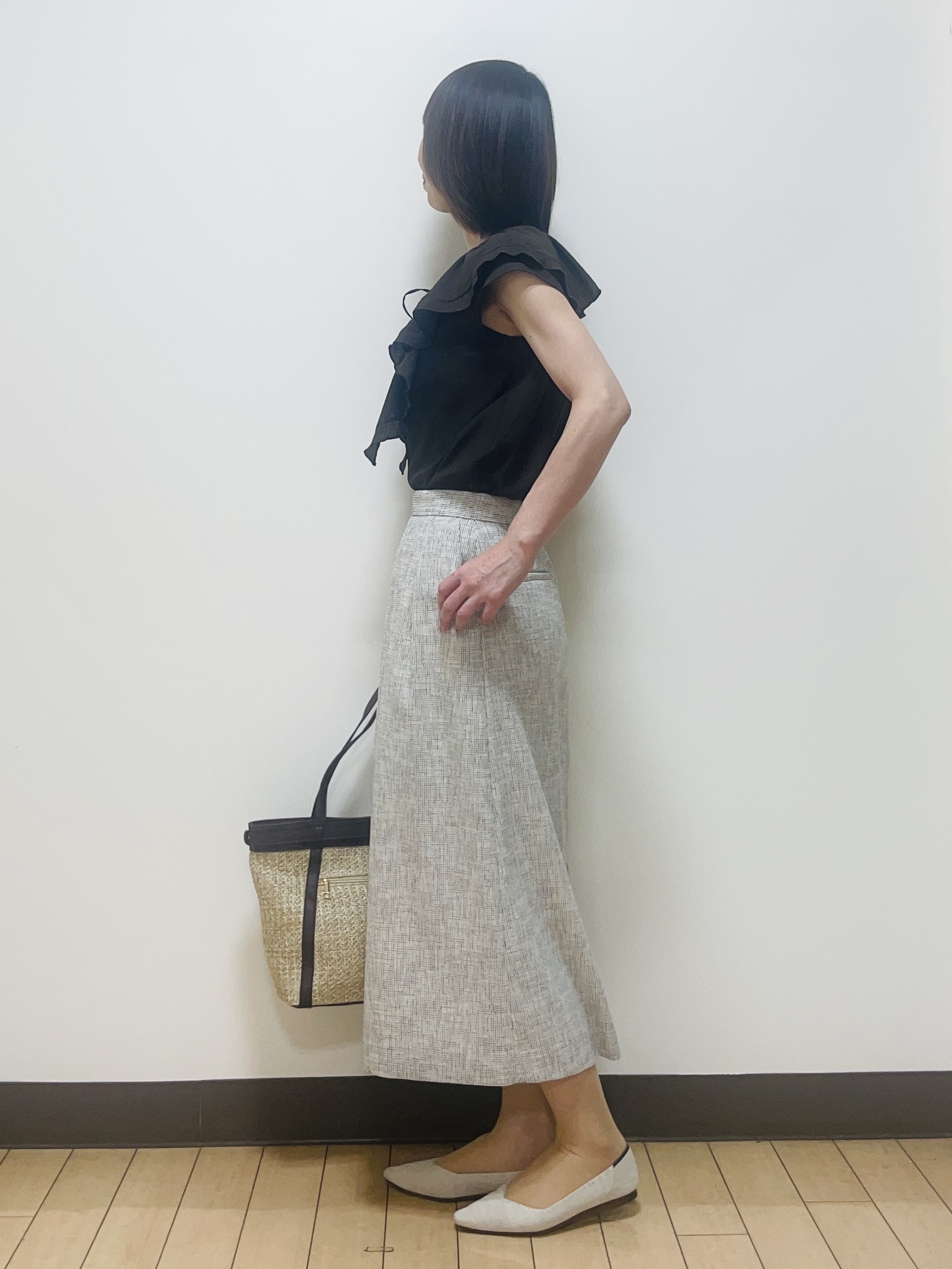 Riiさんの「Reflect｜【通気性あり／涼しい／マシンウォッシャブル】フリルブラウス」を使ったコーディネート
