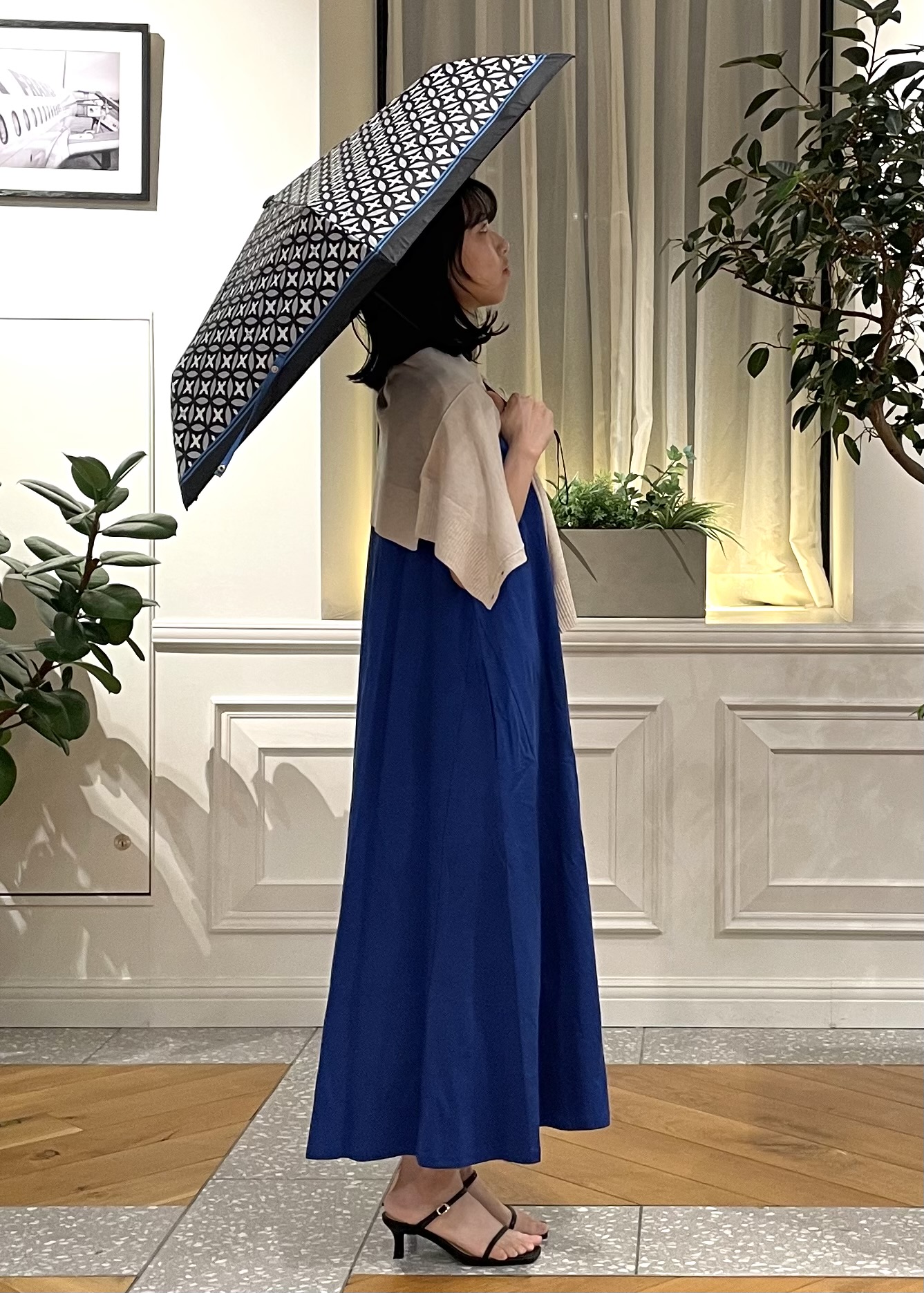 Lilyさんの「DRESSTERIOR｜【接触冷感／抗菌防臭／消臭/ウォッシャブル】アイスクリアコットン フレンチスリーブワンピース」を使ったコーディネート