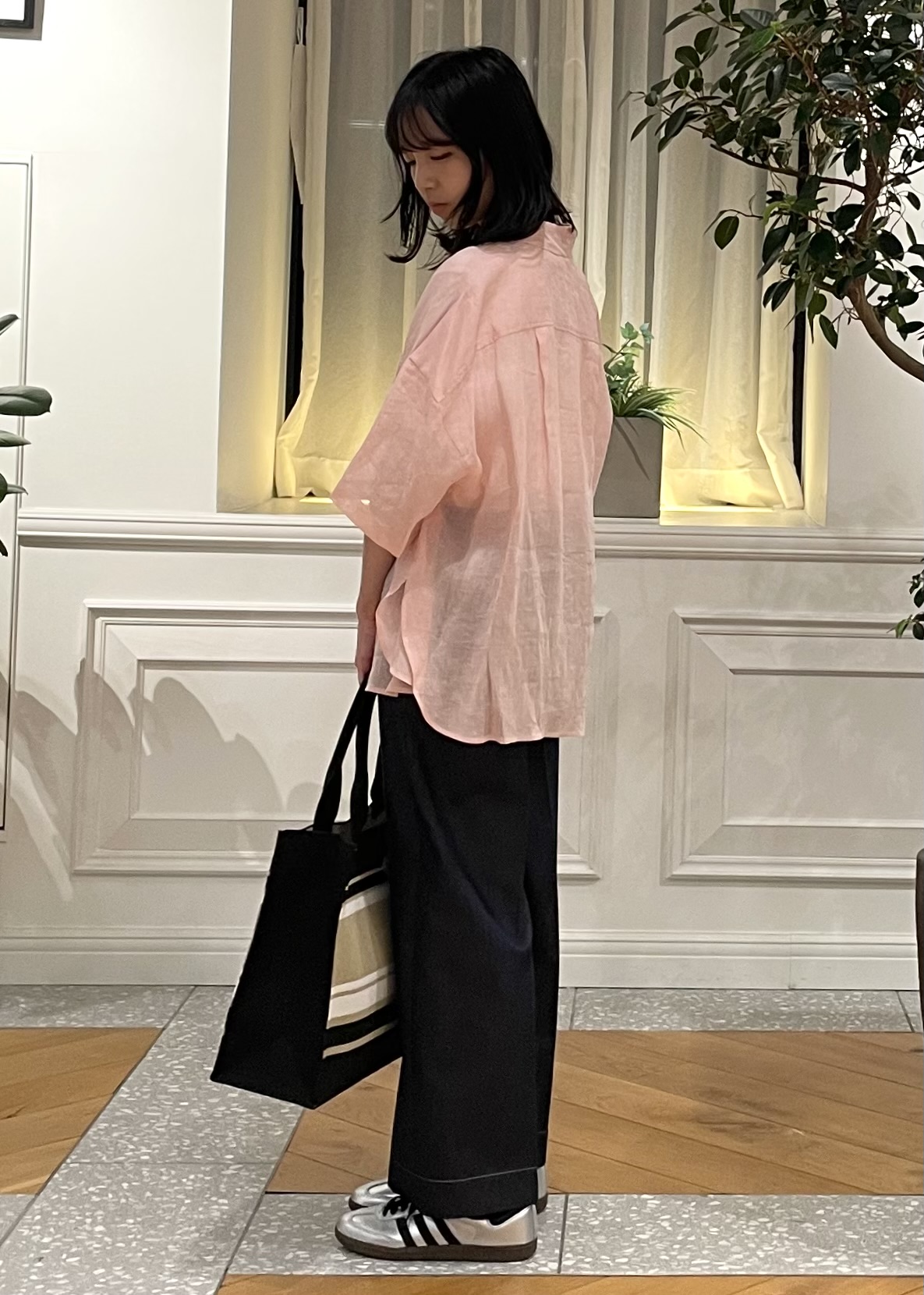 Lilyさんの「DRESSTERIOR｜ピュアラミー シャツ」を使ったコーディネート
