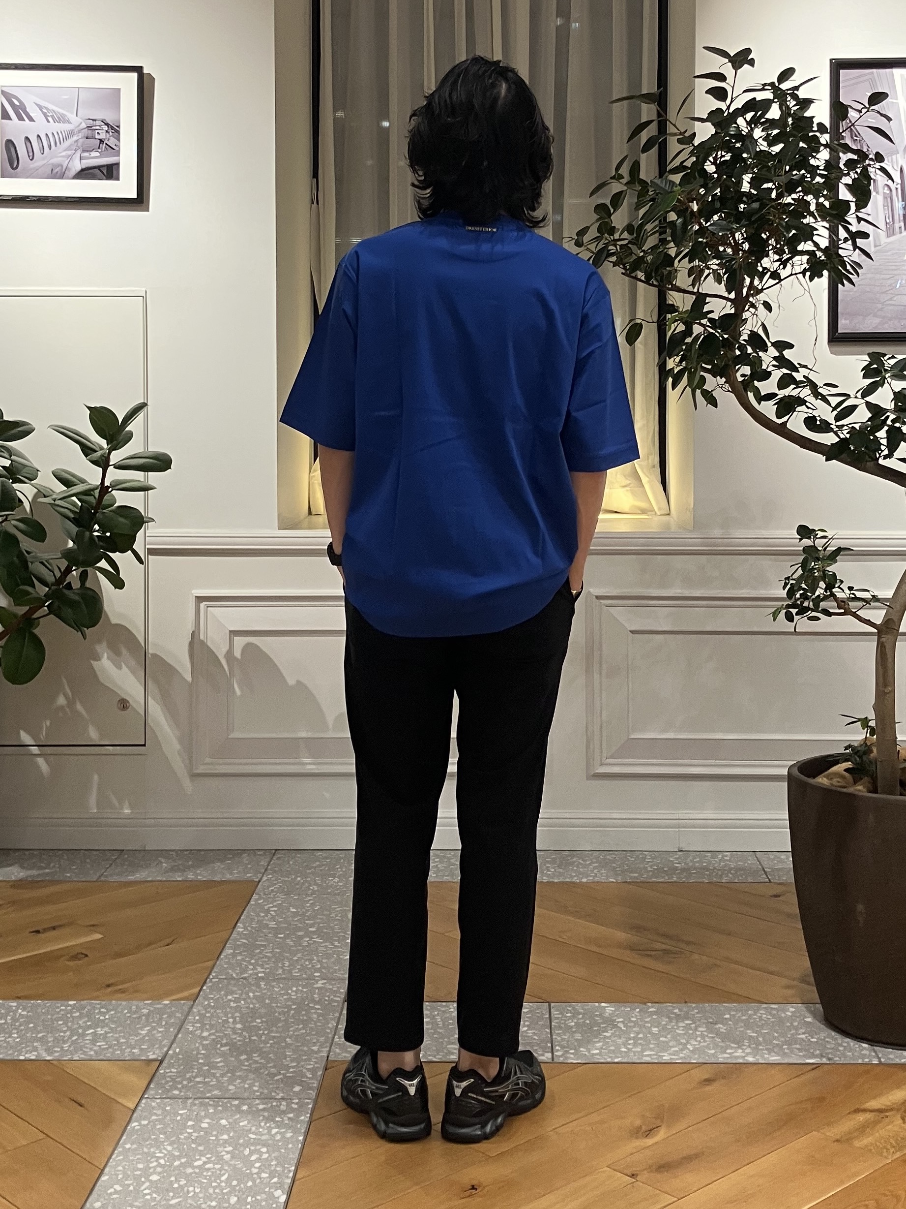 junyaさんの「DRESSTERIOR｜【接触冷感／抗菌防臭／消臭】ICE CLEAR COTTON フロッグオーバーフィットTシャツ」を使ったコーディネート