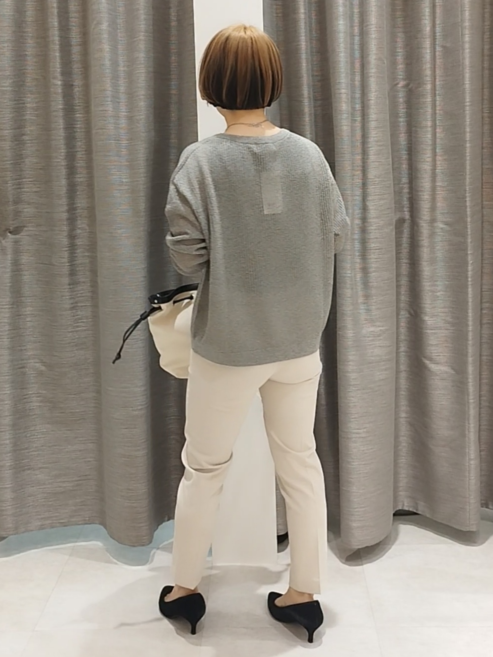 s u g iさんの「UNTITLED｜シアーメッシュニット」を使ったコーディネート