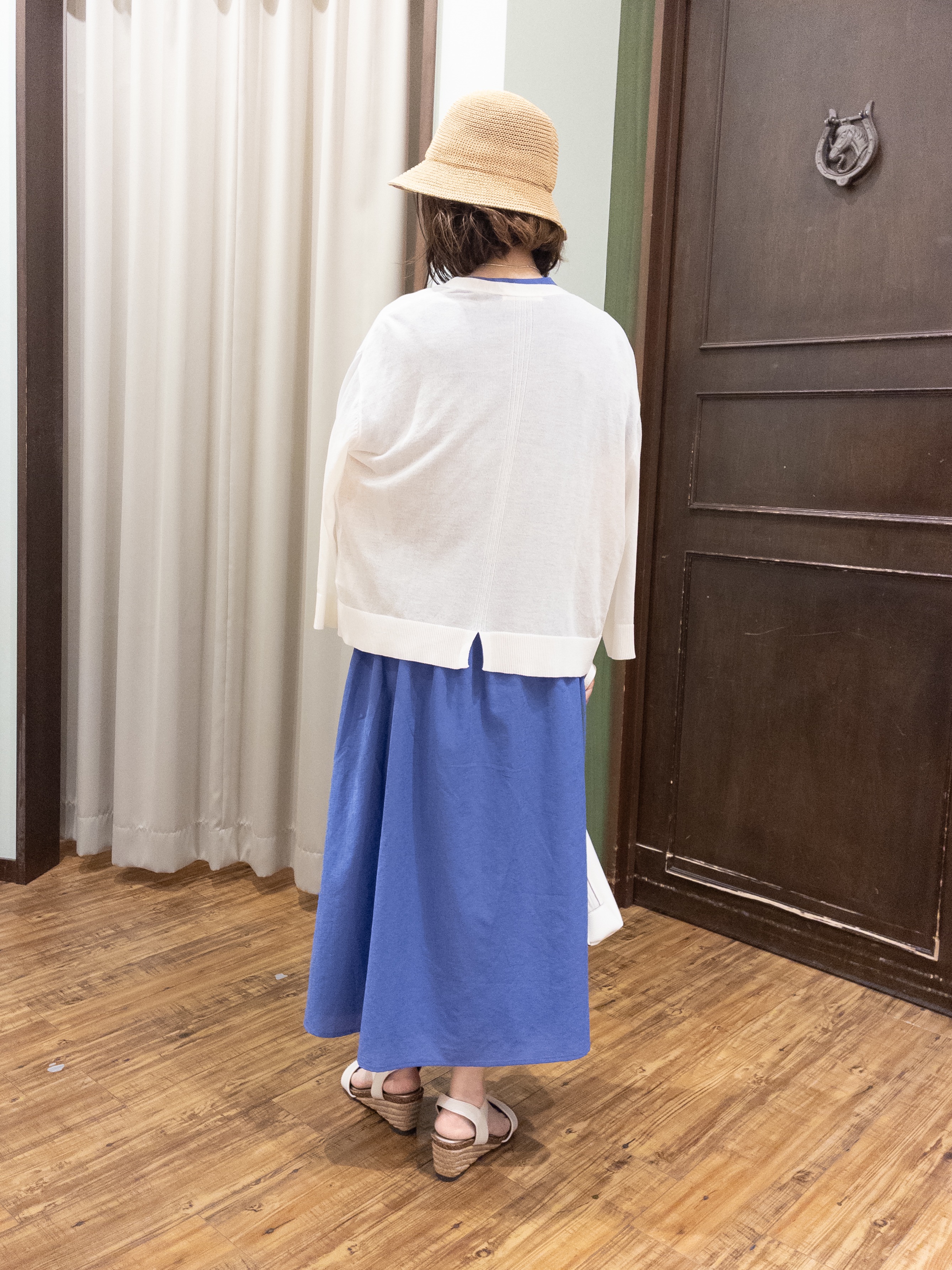 yukaさんの「SHOO･LA･RUE｜【ひんやり/洗濯機可/S-LL】オンにもオフにも マルチに使えるボタンレスカーディガン」を使ったコーディネート