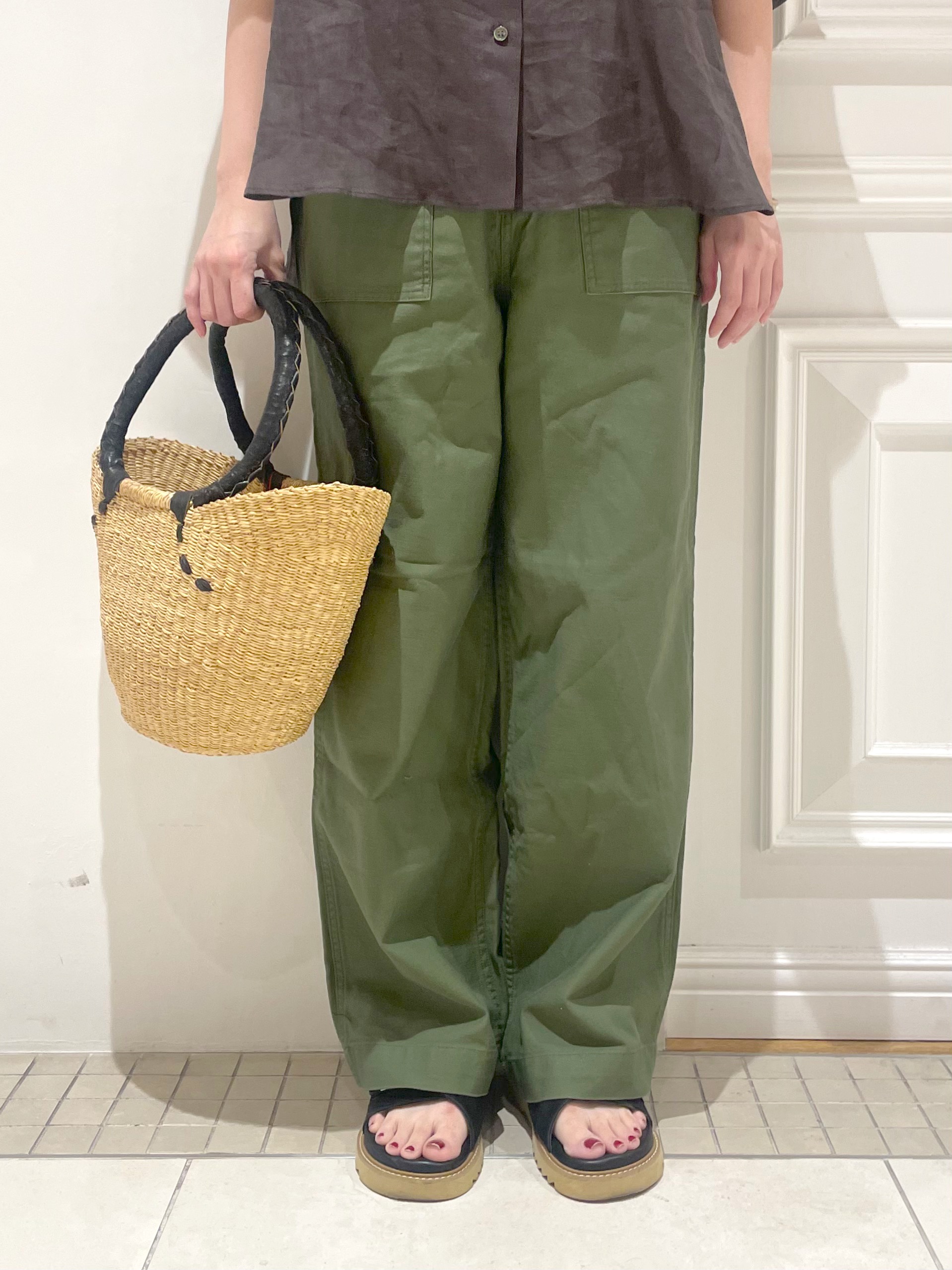 makiさんの「DRESSTERIOR｜ピュアラミー シャツ」を使ったコーディネート