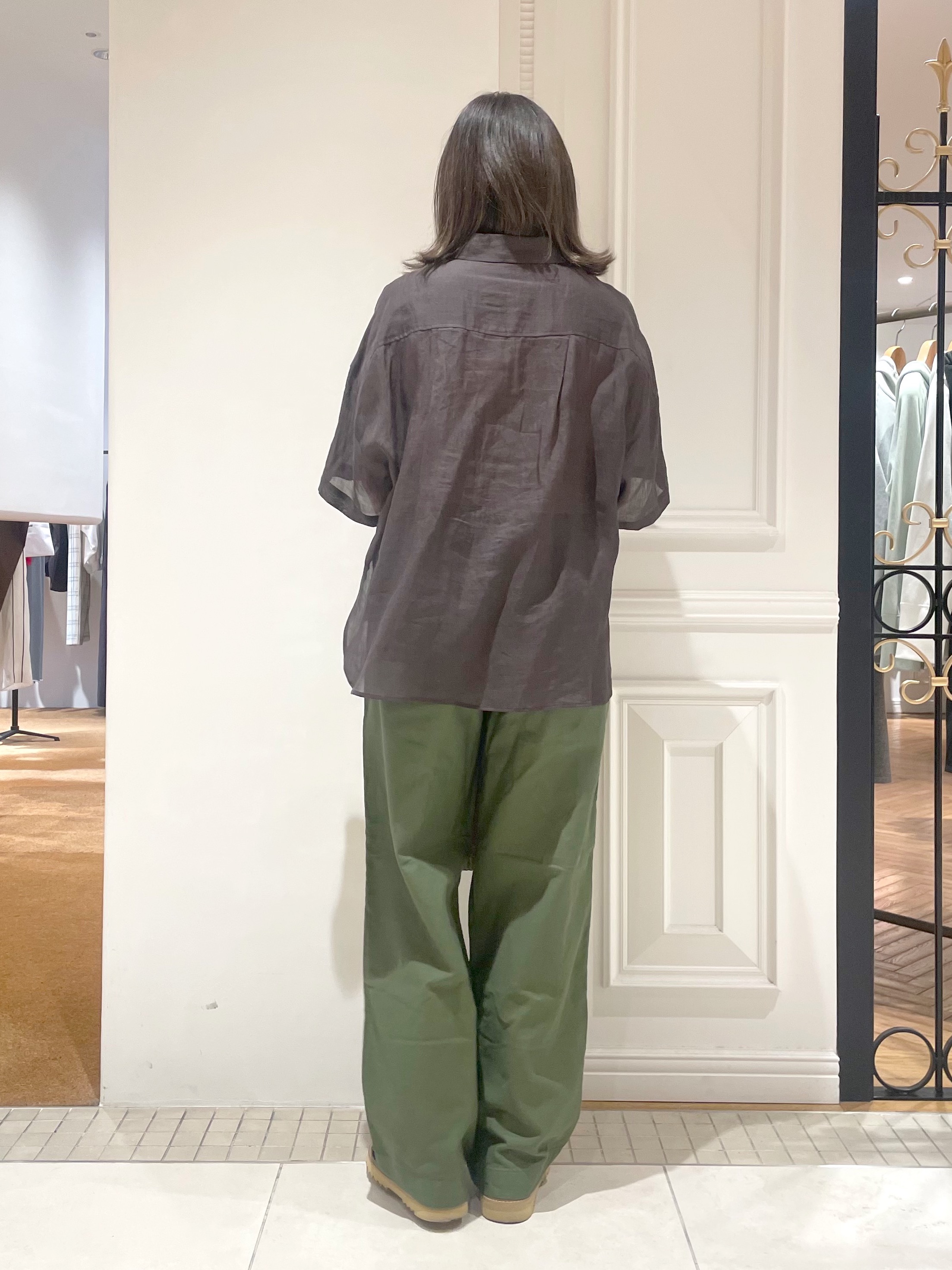 makiさんの「DRESSTERIOR｜ピュアラミー シャツ」を使ったコーディネート