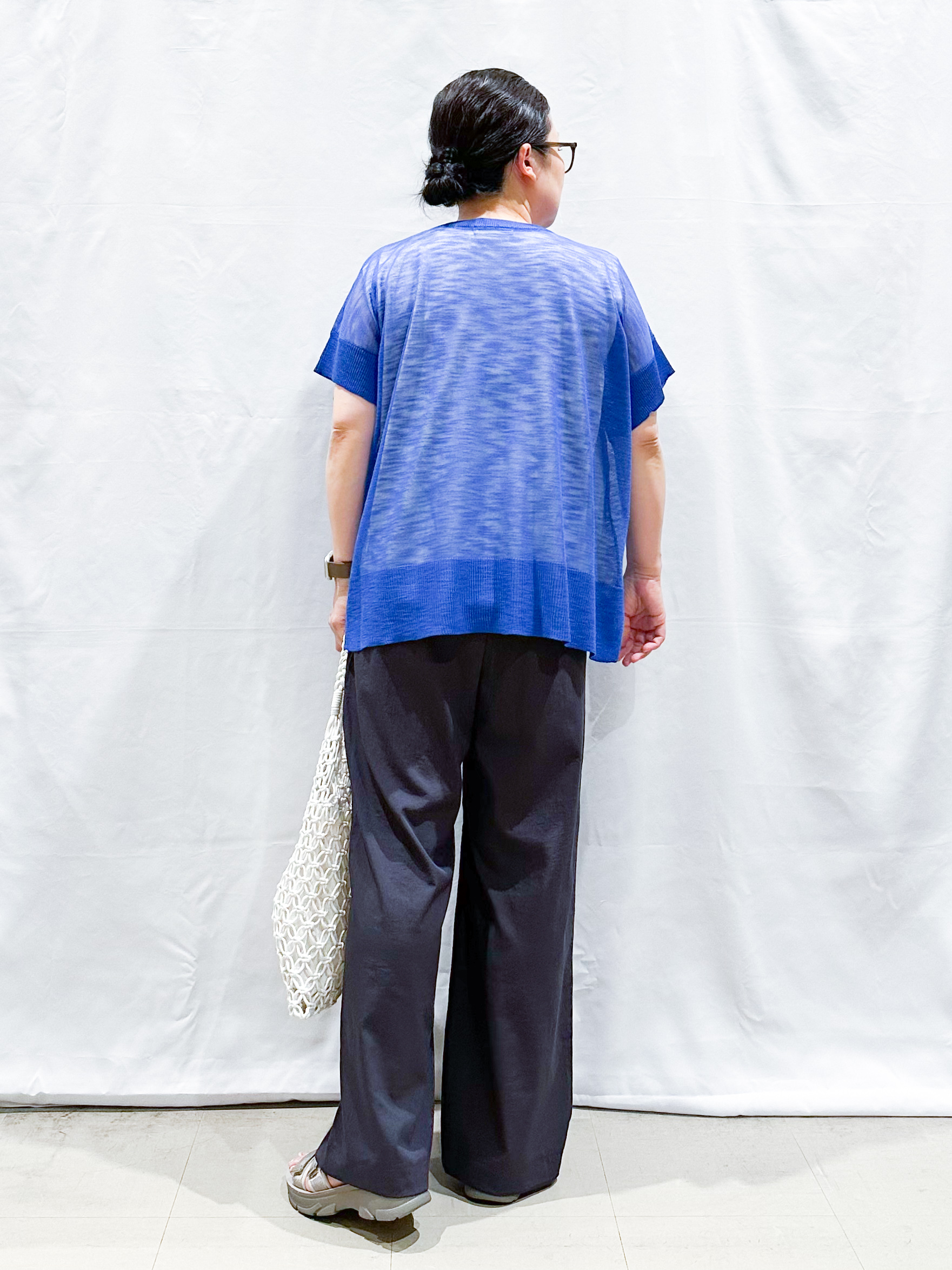 umeさんの「SHOO･LA･RUE｜【2点セット/S-LL/体型カバー】大人のこなれレイヤード シアーニット+タンクトップ」を使ったコーディネート