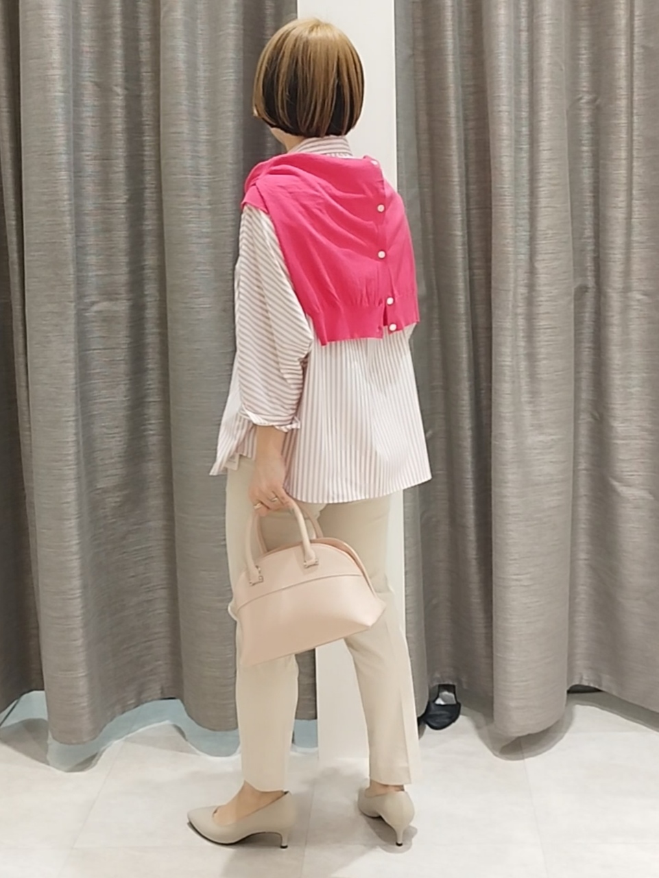 s u g iさんの「UNTITLED｜【9色展開/アンサンブル可】コットンクルーネックカーディガン」を使ったコーディネート