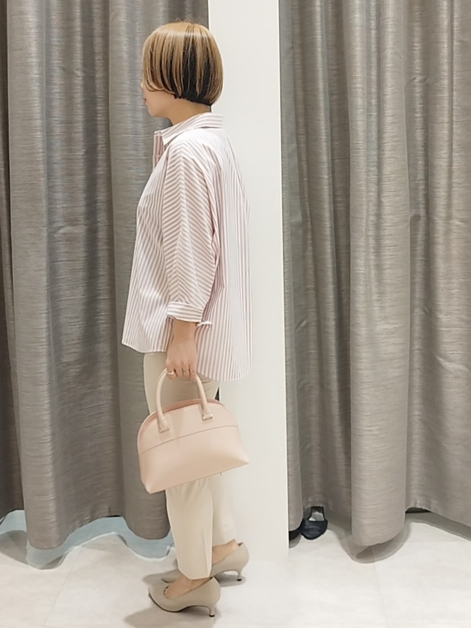 s u g iさんの「UNTITLED｜【接触冷感/吸水速乾/UVカット】ドルマンスリーブシャツ」を使ったコーディネート
