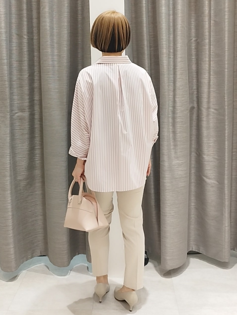 s u g iさんの「UNTITLED｜【接触冷感/吸水速乾/UVカット】ドルマンスリーブシャツ」を使ったコーディネート