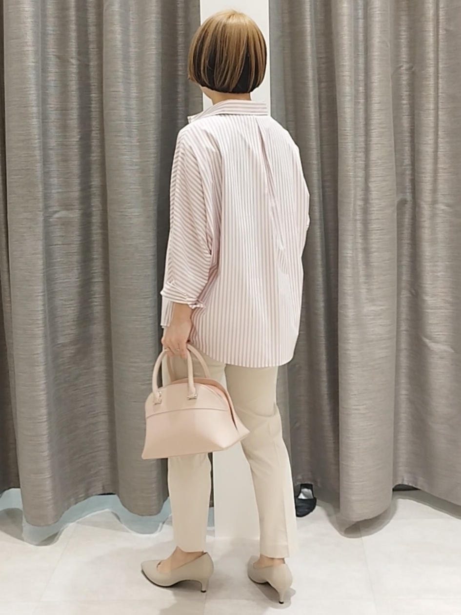 s u g iさんの「UNTITLED｜【接触冷感/吸水速乾/UVカット】ドルマンスリーブシャツ」を使ったコーディネート