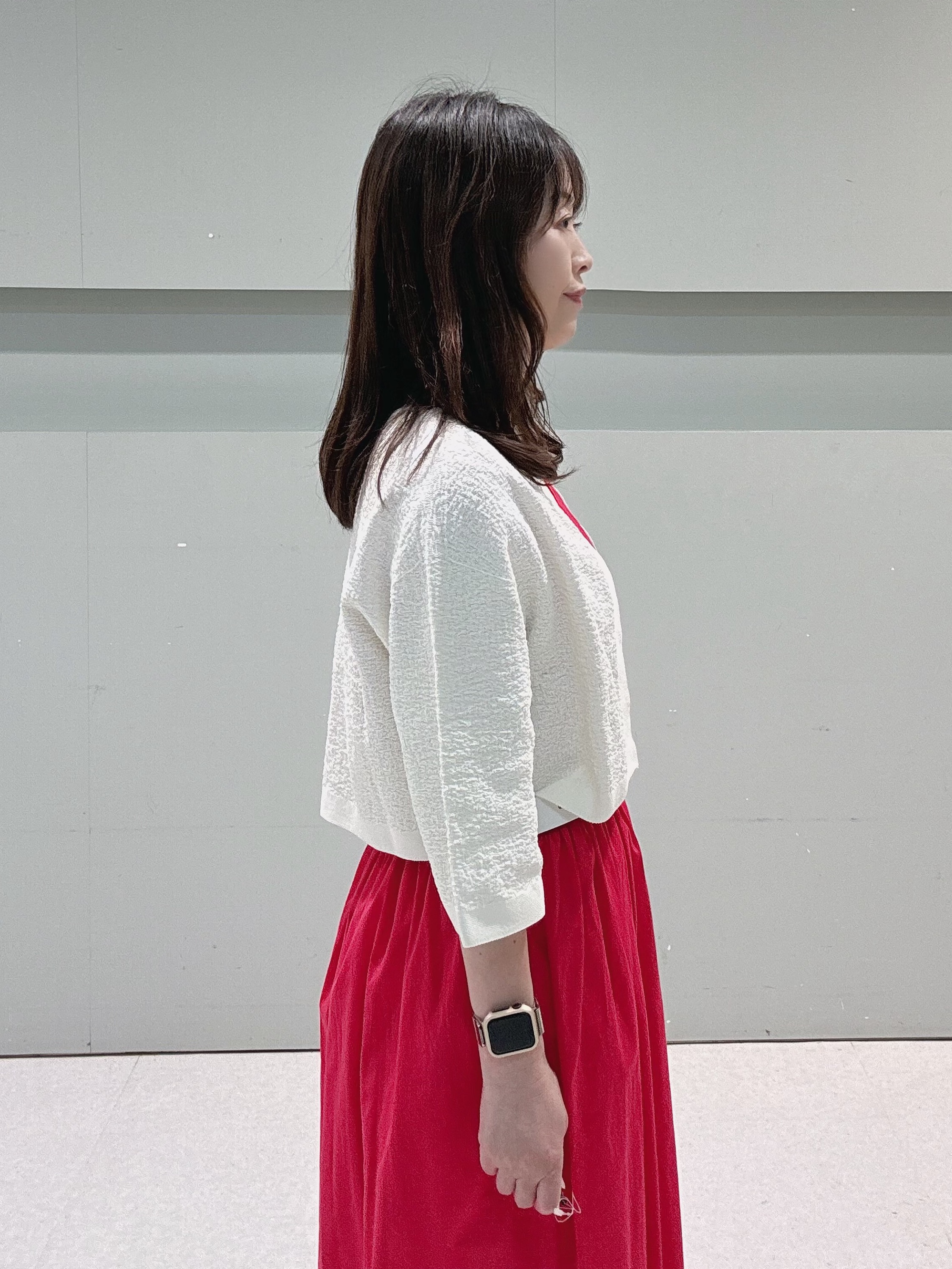 makiさんの「UNTITLED｜【ストレッチ性/洗える】短丈ニットカーディガン」を使ったコーディネート